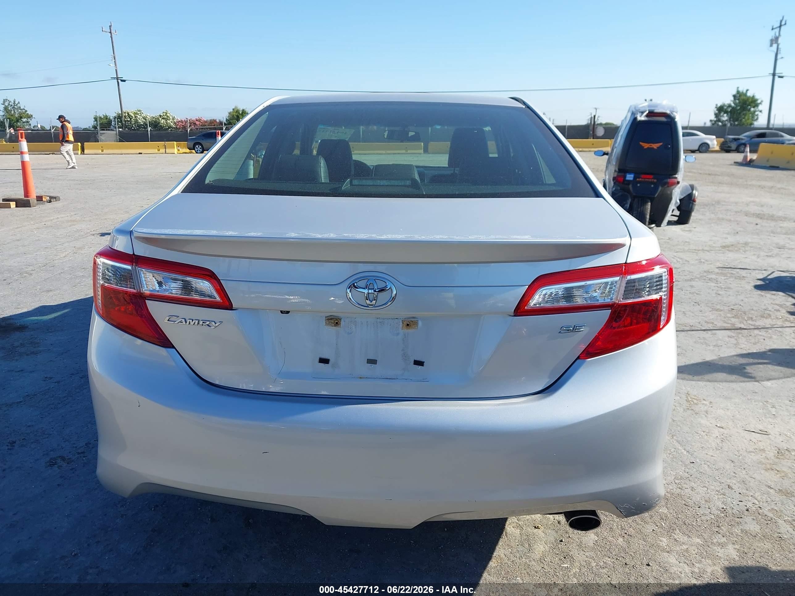 2014 Toyota Camry Se Gray vin: 4T1BF1FK0EU453522