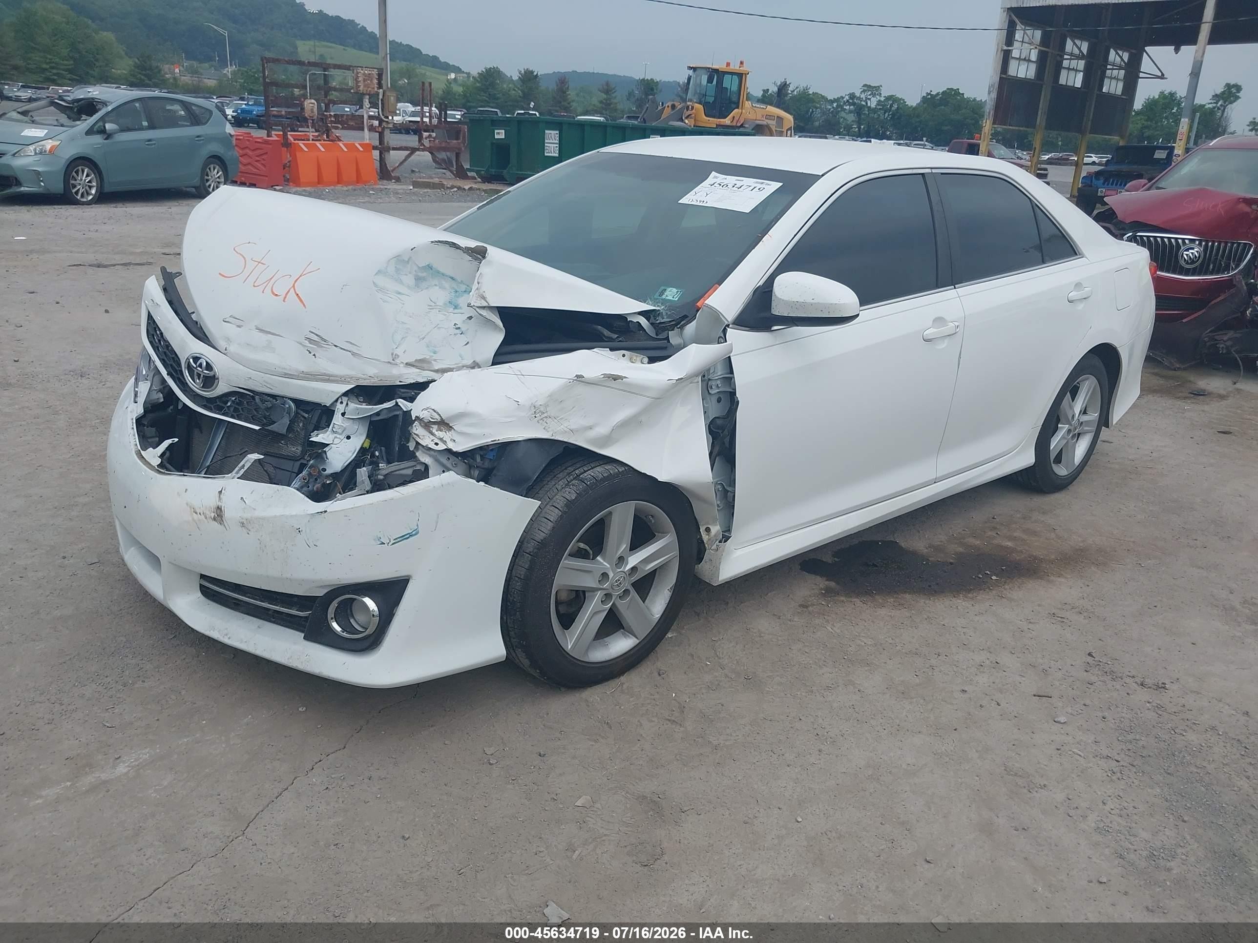 2014 Toyota Camry Se White vin: 4T1BF1FK0EU466626