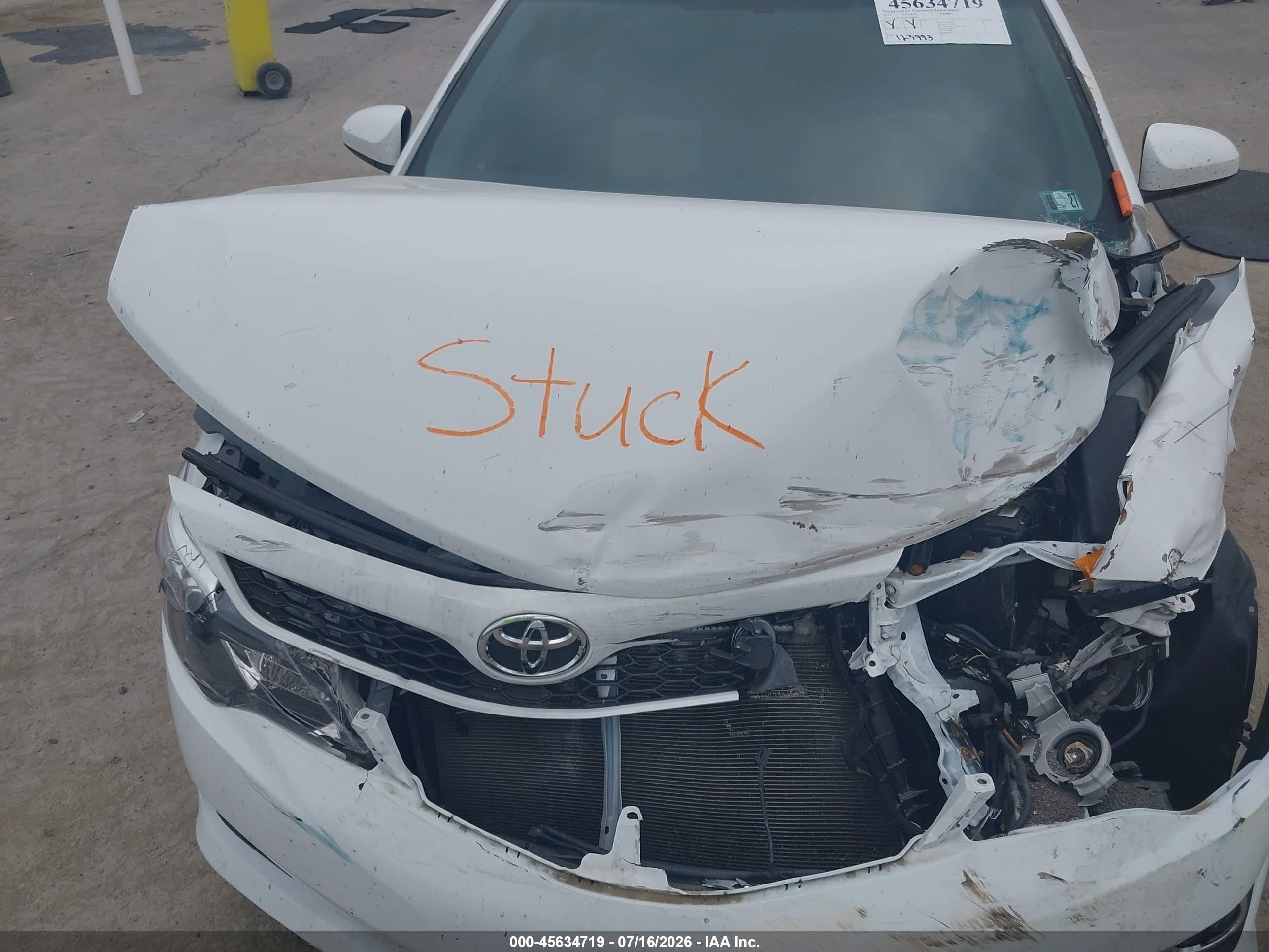 2014 Toyota Camry Se White vin: 4T1BF1FK0EU466626