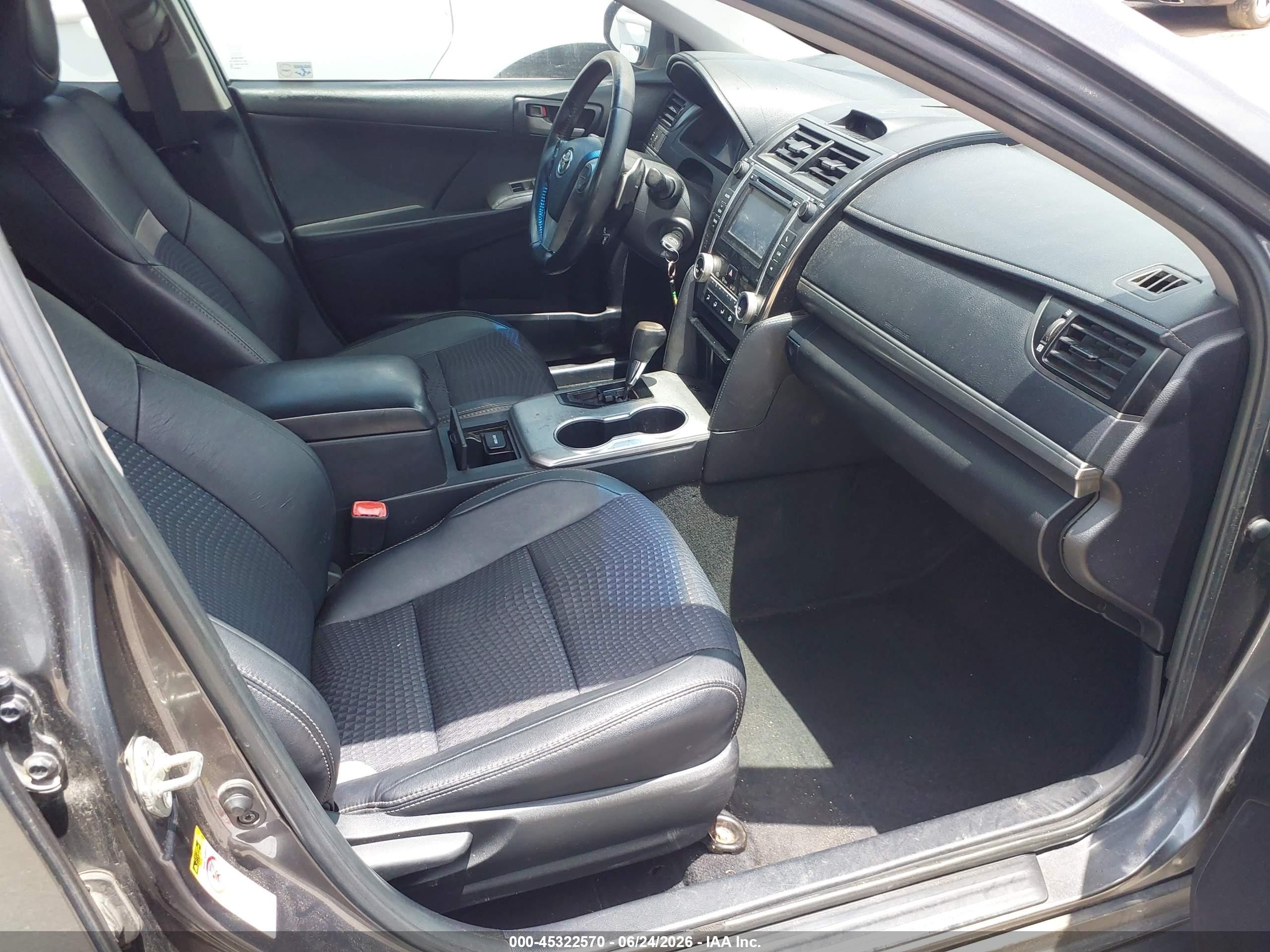 2014 Toyota Camry Se Gray vin: 4T1BF1FK0EU734915