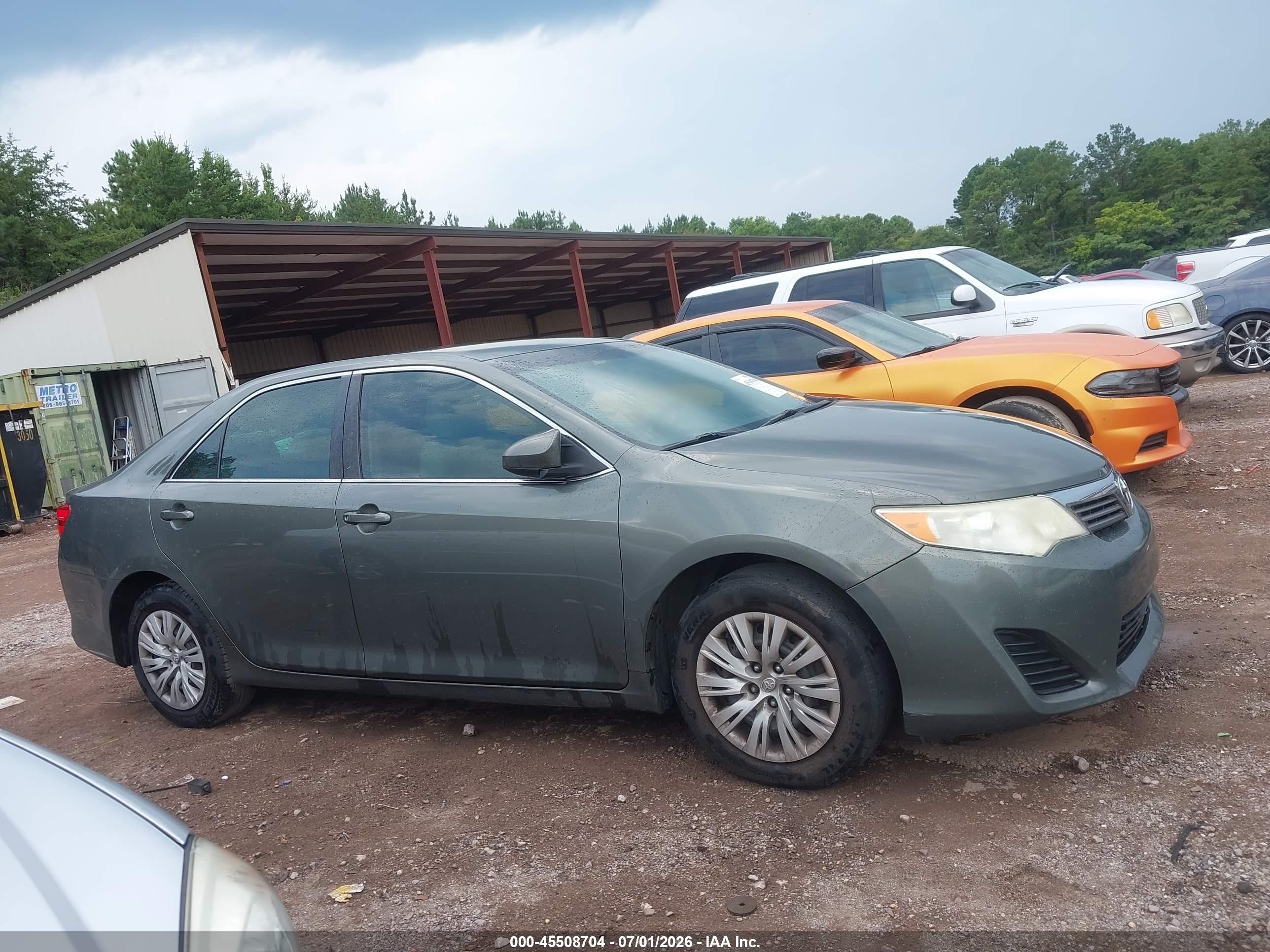 2014 Toyota Camry L Gray vin: 4T1BF1FK0EU758261