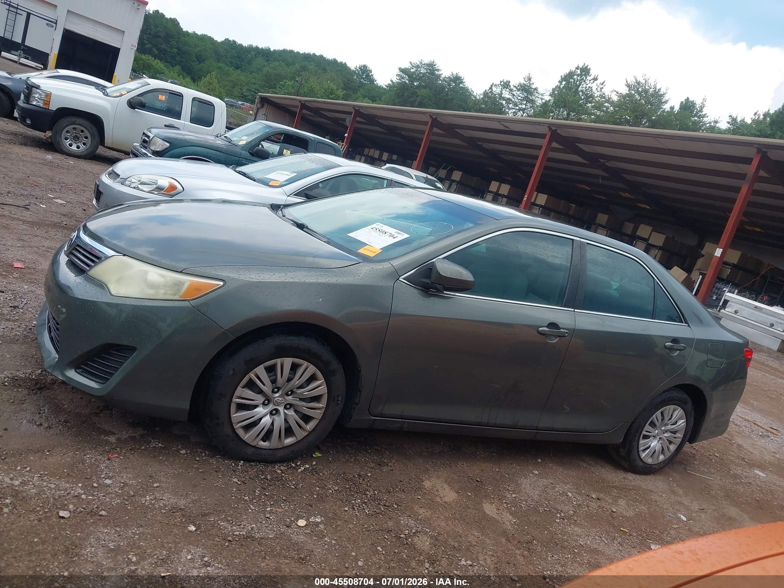 2014 Toyota Camry L Gray vin: 4T1BF1FK0EU758261
