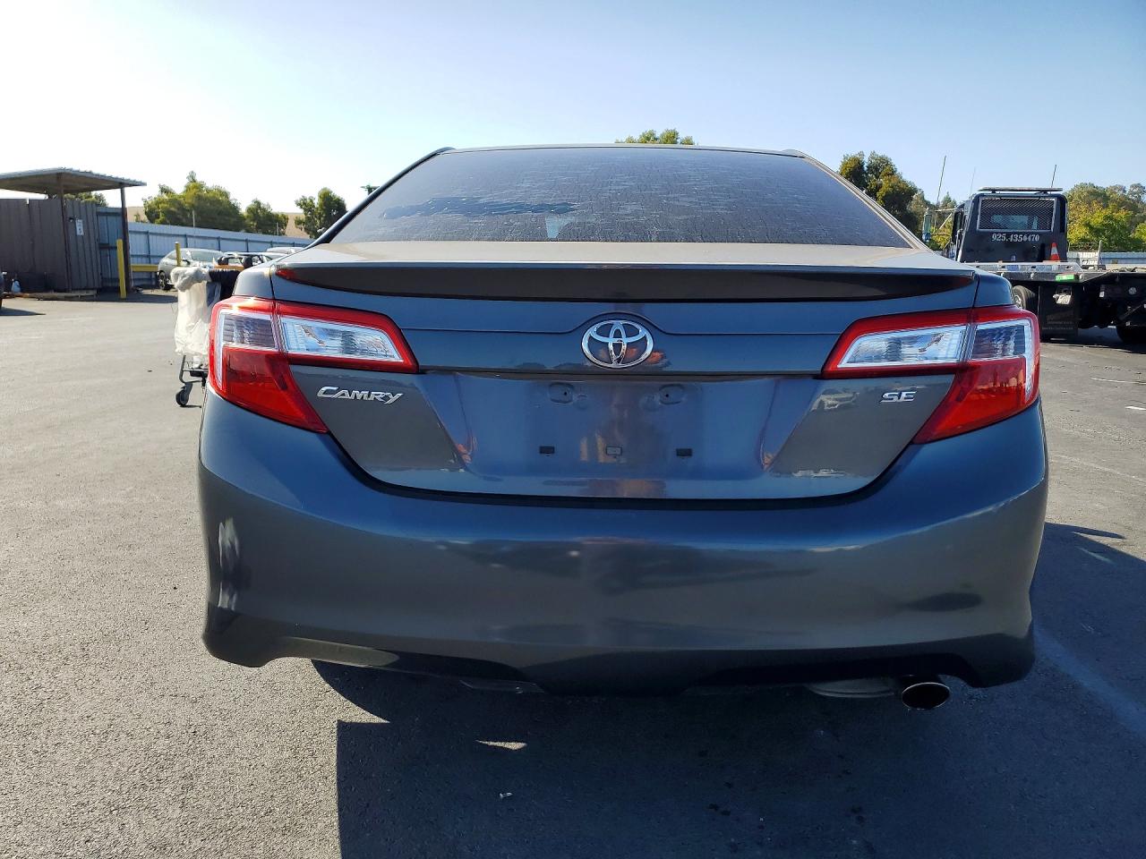 2014 Toyota Camry Se Серый vin: 4T1BF1FK0EU767624