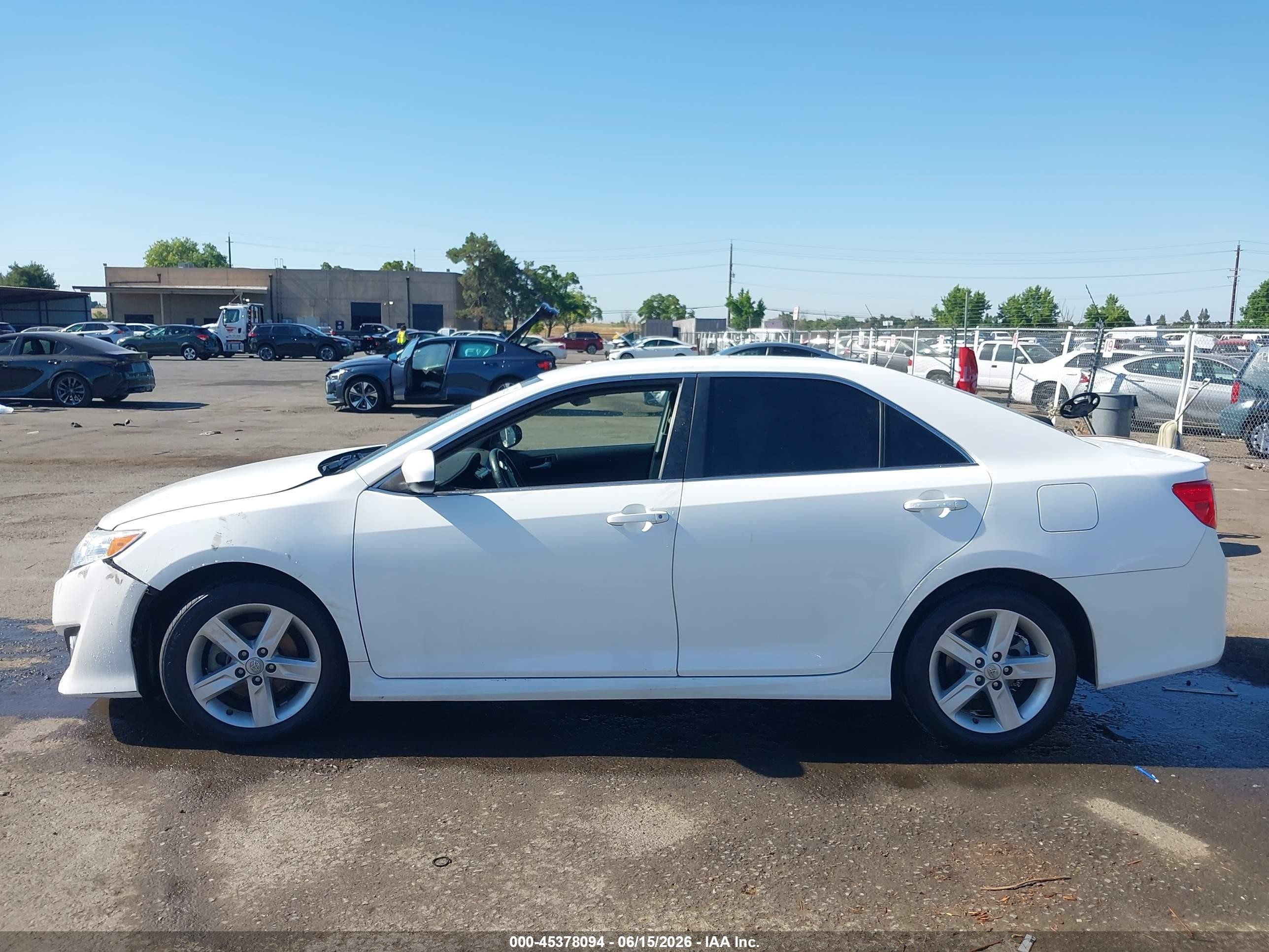 2014 Toyota Camry Se Белый vin: 4T1BF1FK0EU790997