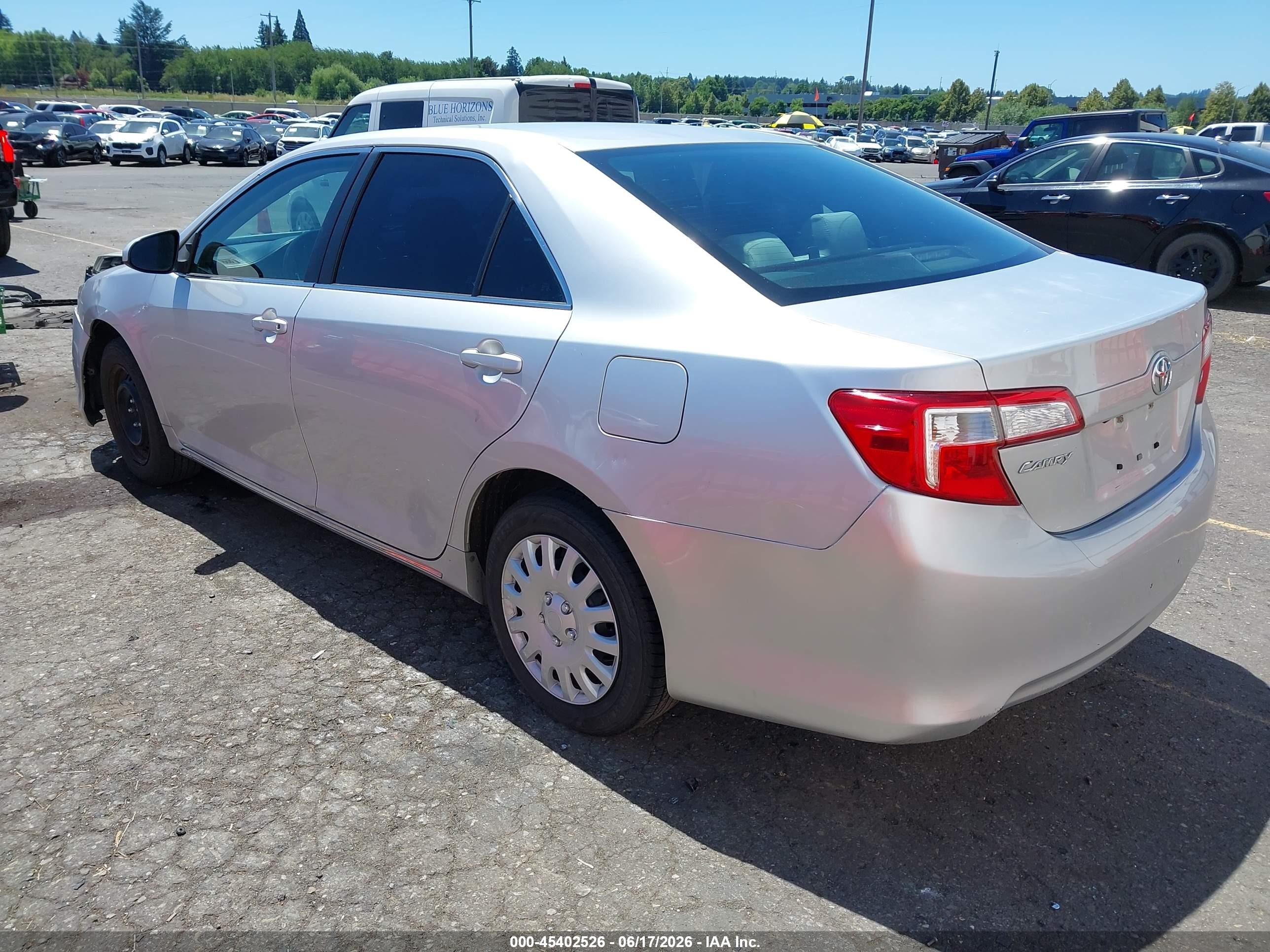 2014 Toyota Camry Le Silver vin: 4T1BF1FK0EU796542