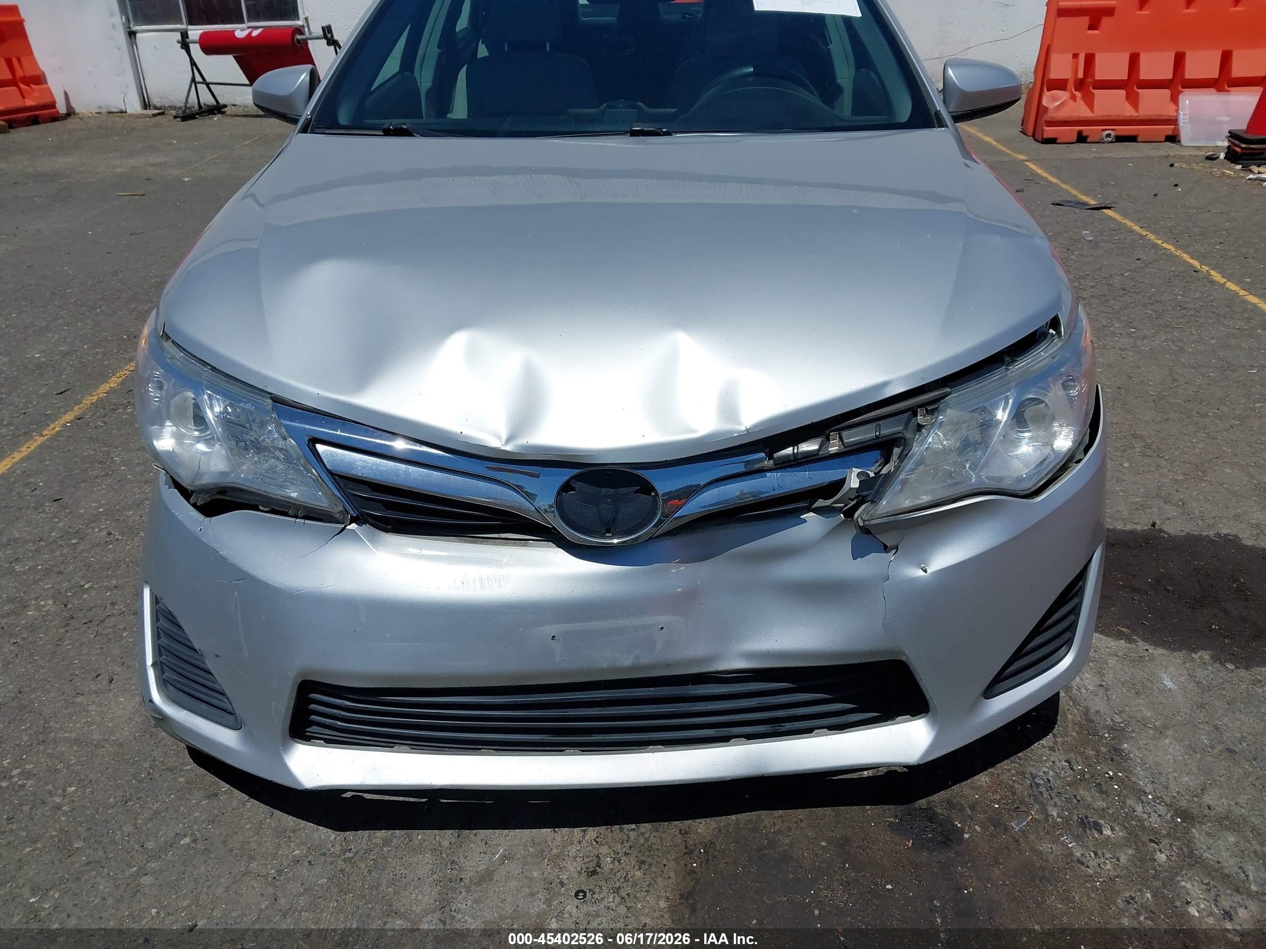 2014 Toyota Camry Le Silver vin: 4T1BF1FK0EU796542