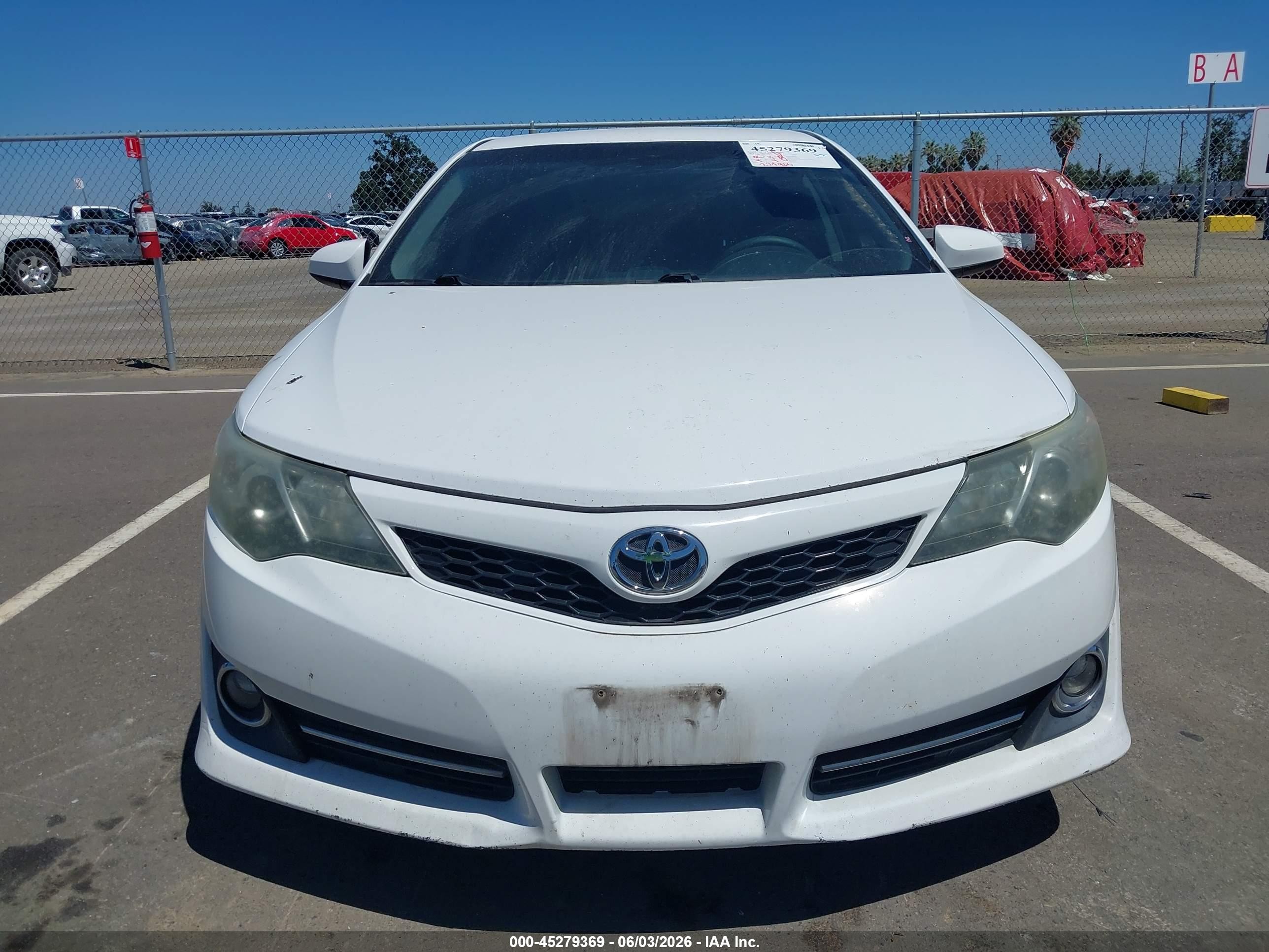 2014 Toyota Camry Se Белый vin: 4T1BF1FK0EU812996