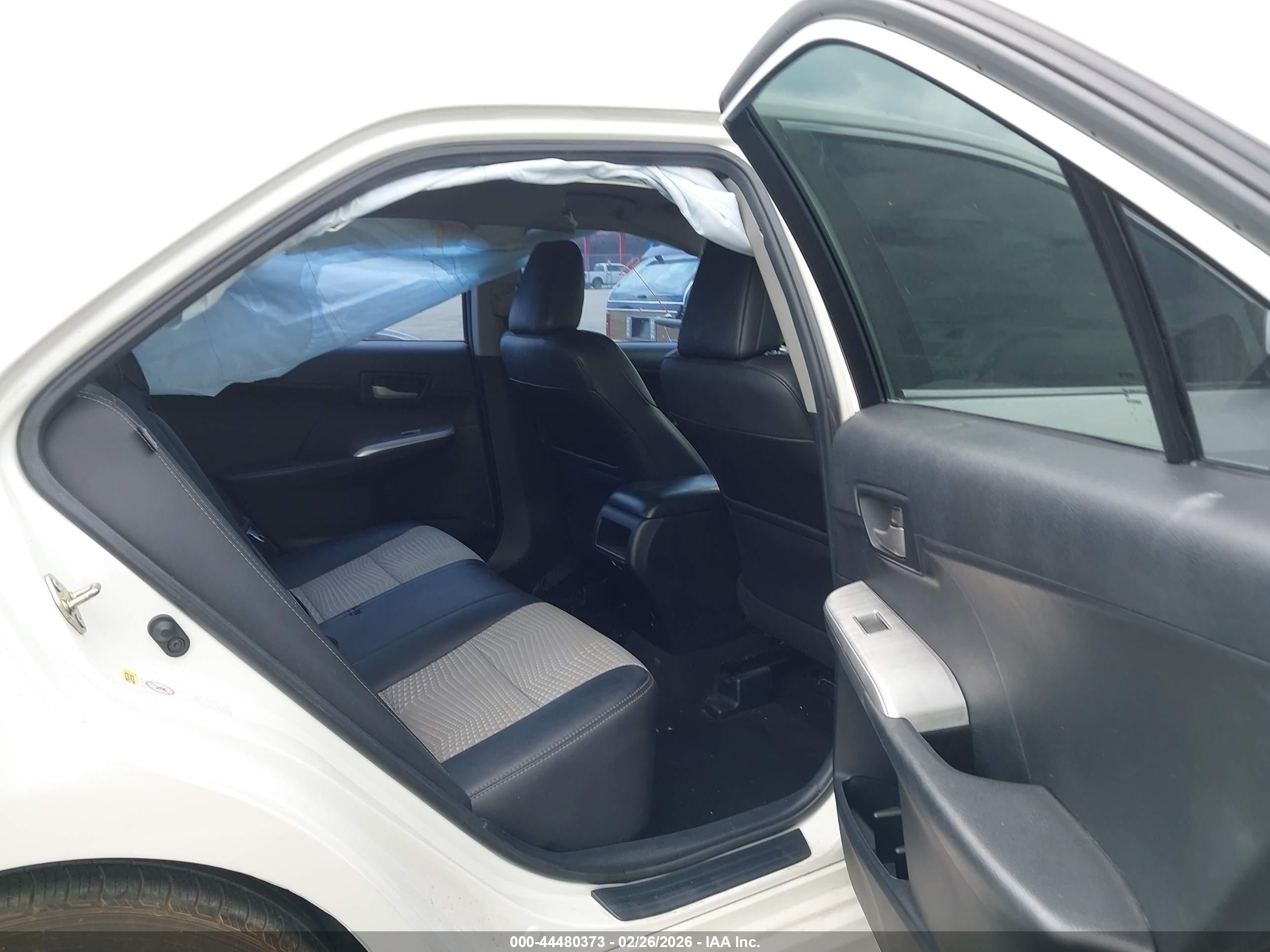2014 Toyota Camry Se White vin: 4T1BF1FK0EU816272