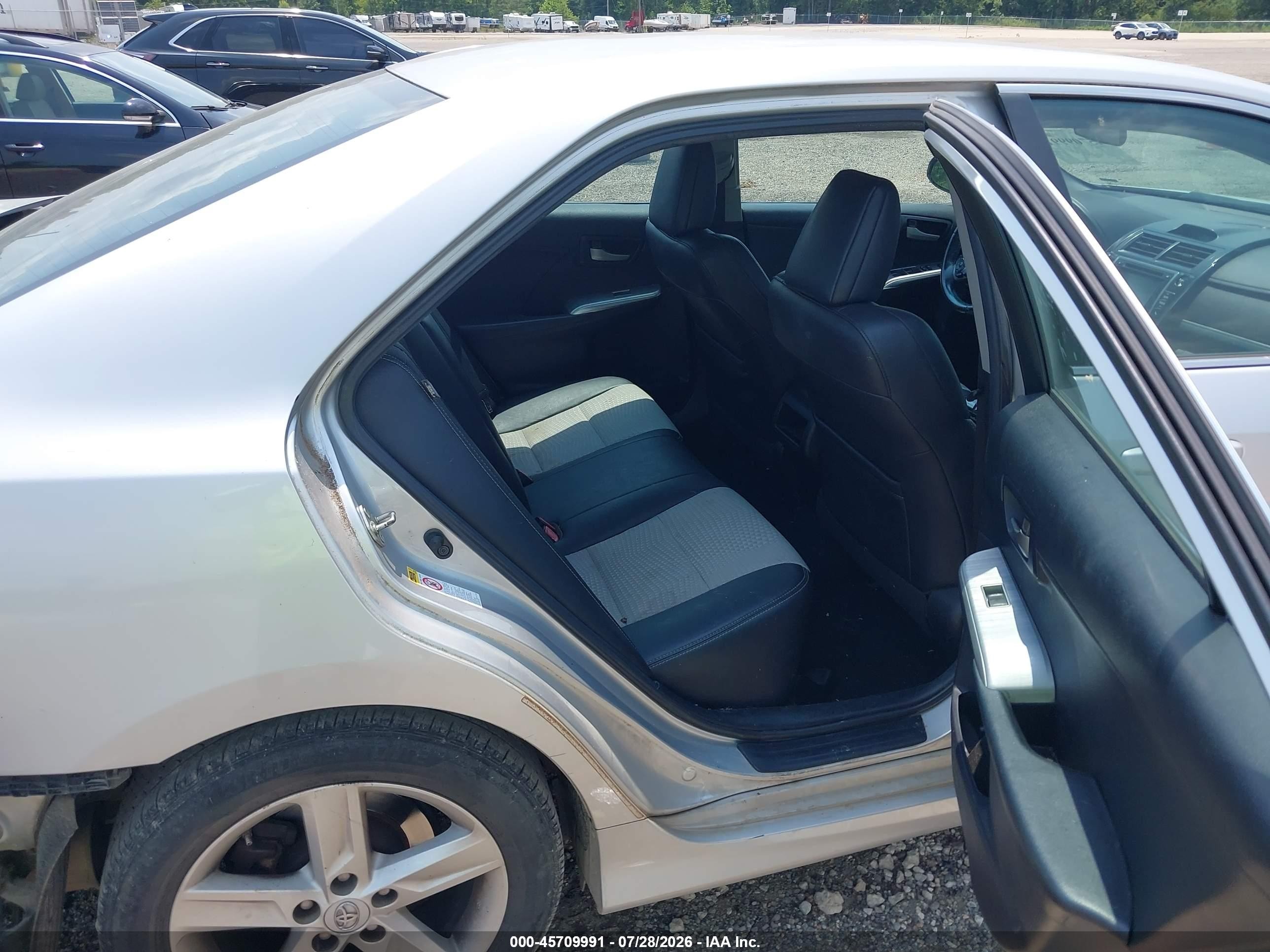 2014 Toyota Camry Se Silver vin: 4T1BF1FK0EU816997