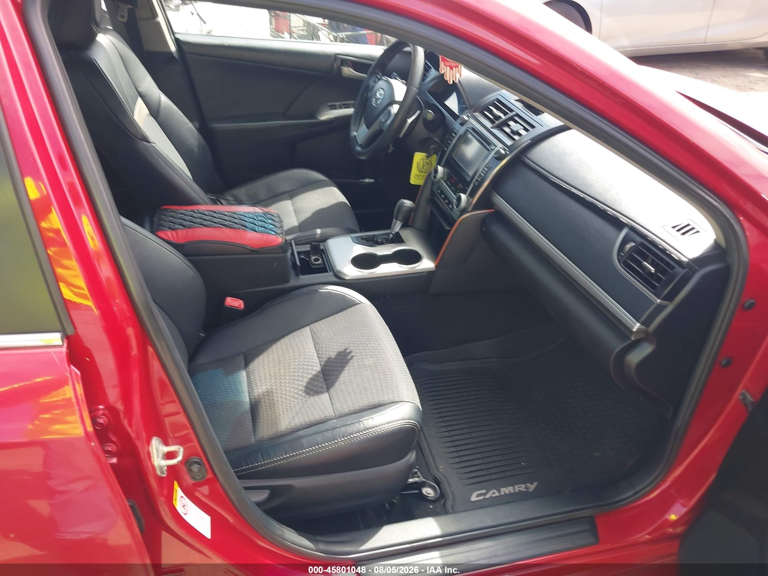 2014 Toyota Camry Se Красный vin: 4T1BF1FK0EU821780