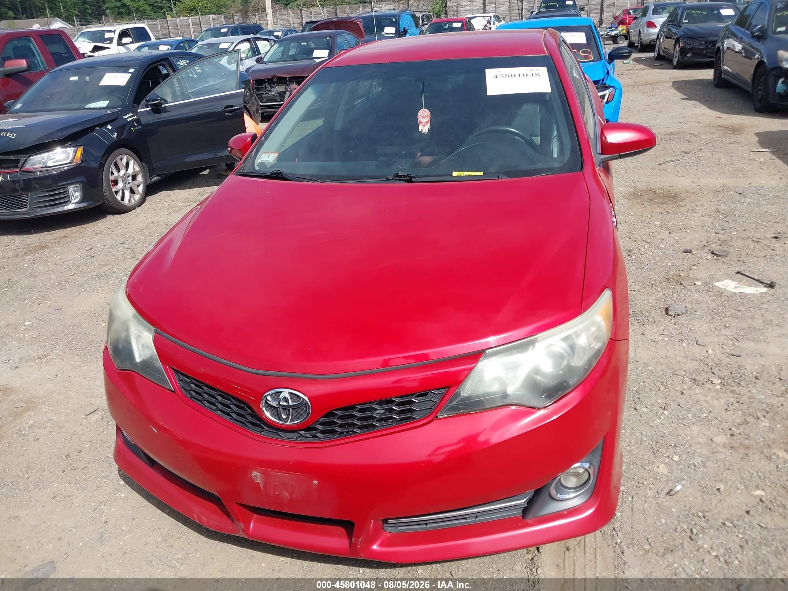 2014 Toyota Camry Se Красный vin: 4T1BF1FK0EU821780
