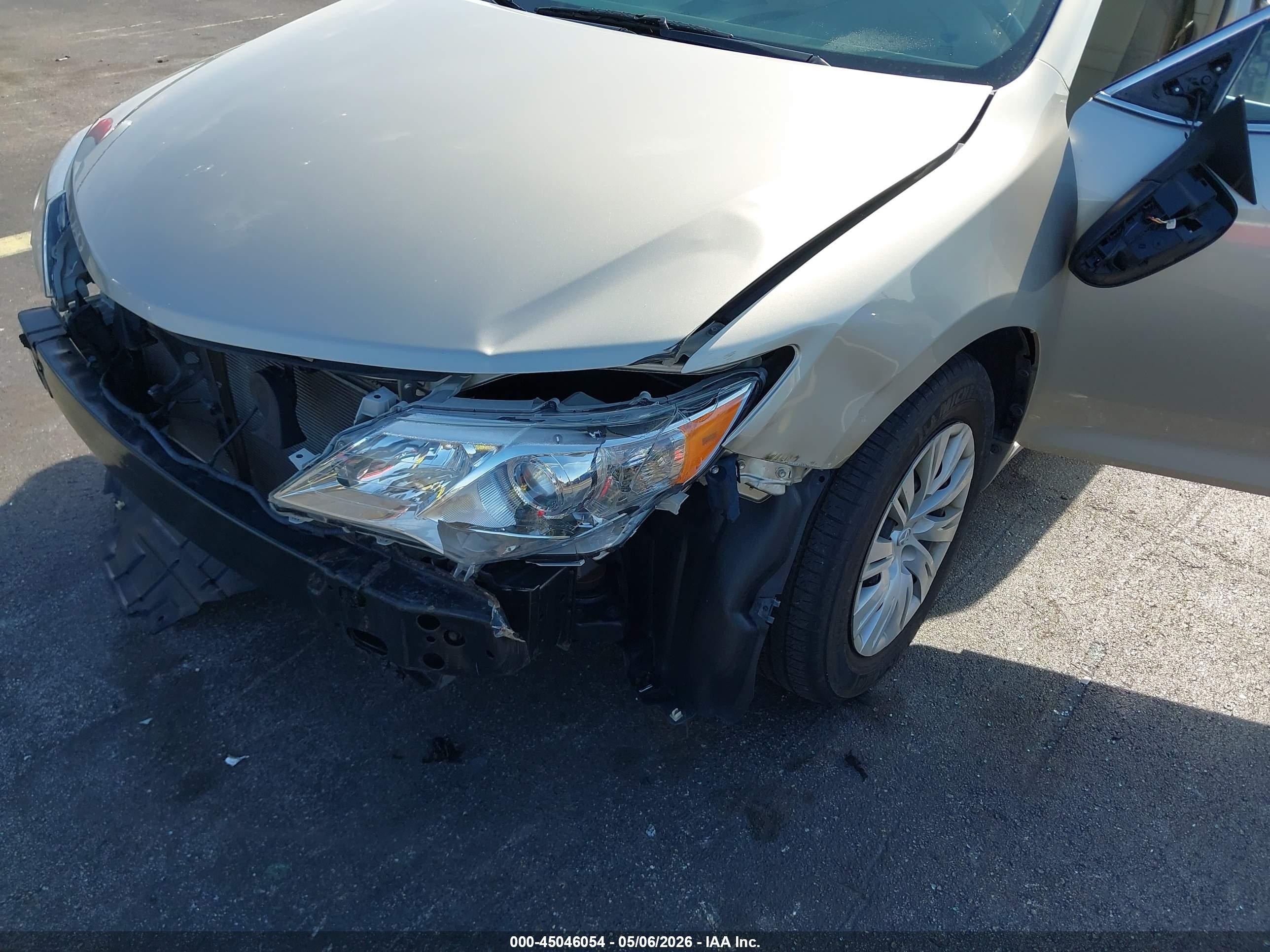 2014 Toyota Camry L Beige vin: 4T1BF1FK0EU832567
