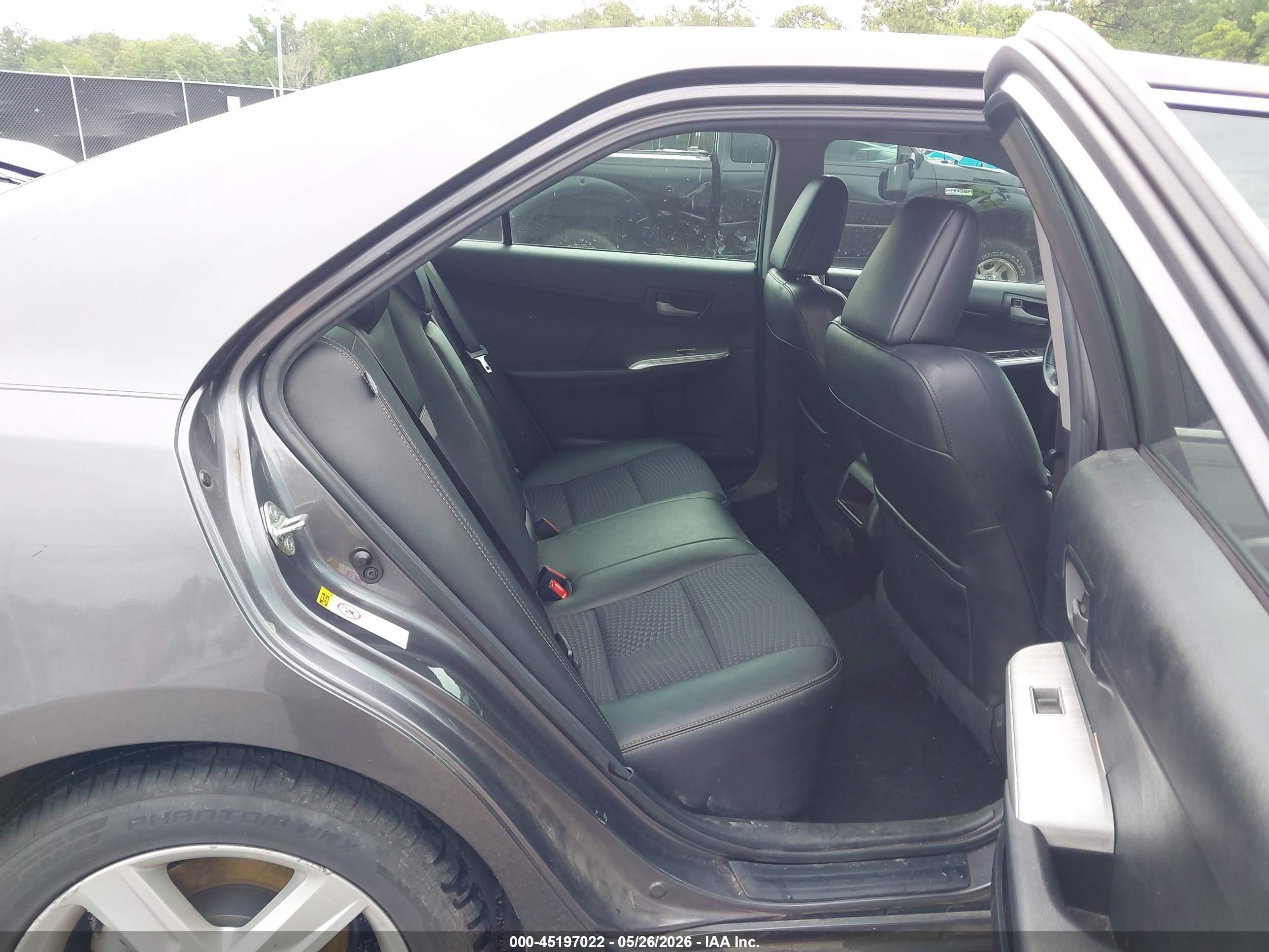 2014 Toyota Camry Se Gray vin: 4T1BF1FK0EU832617