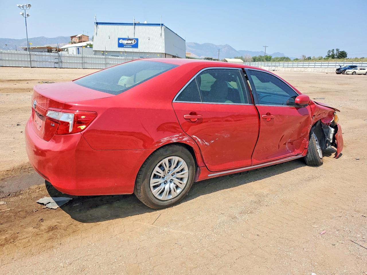 2014 Toyota Camry Le Red vin: 4T1BF1FK0EU847697