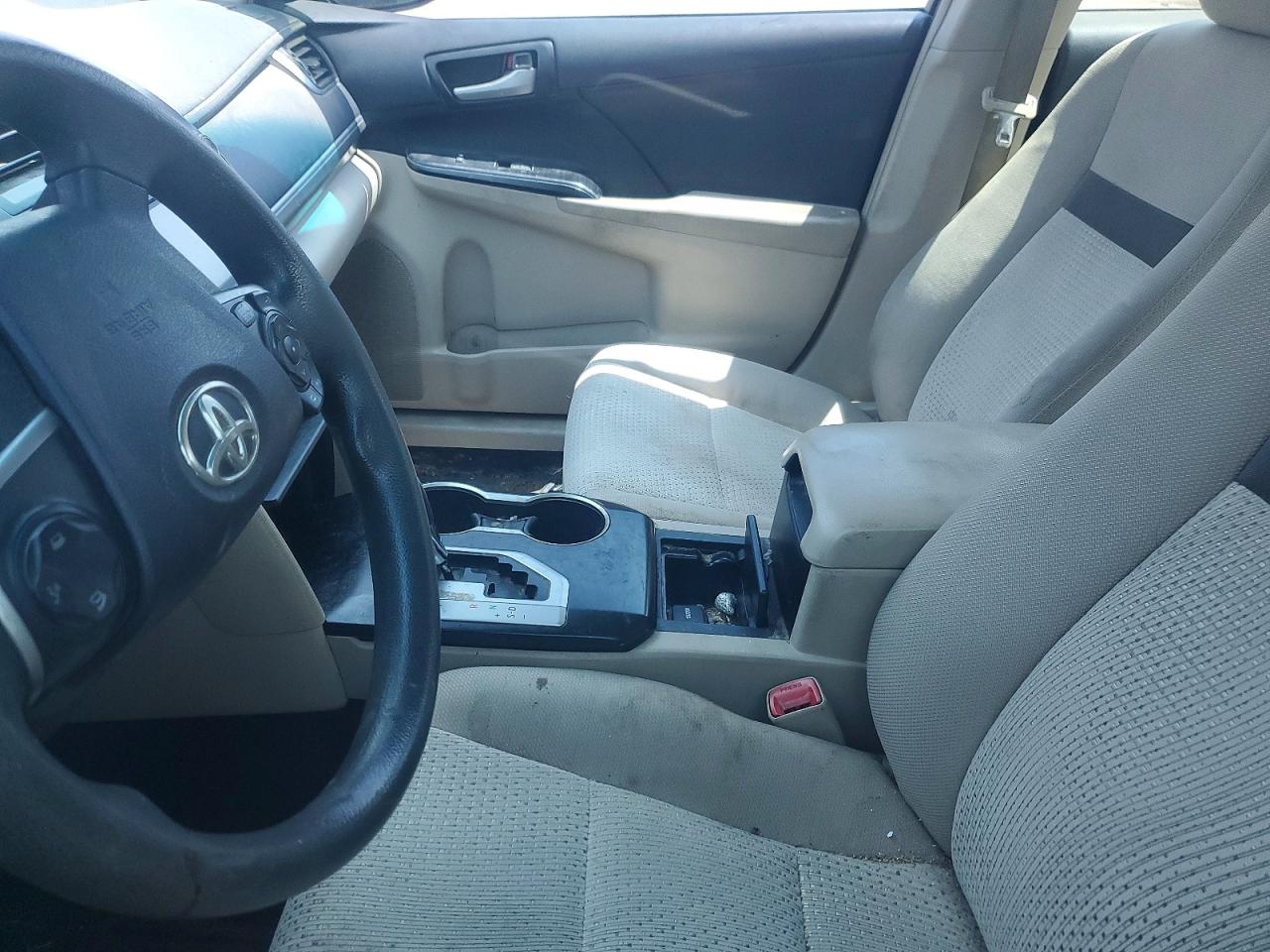 2014 Toyota Camry Le Red vin: 4T1BF1FK0EU847697