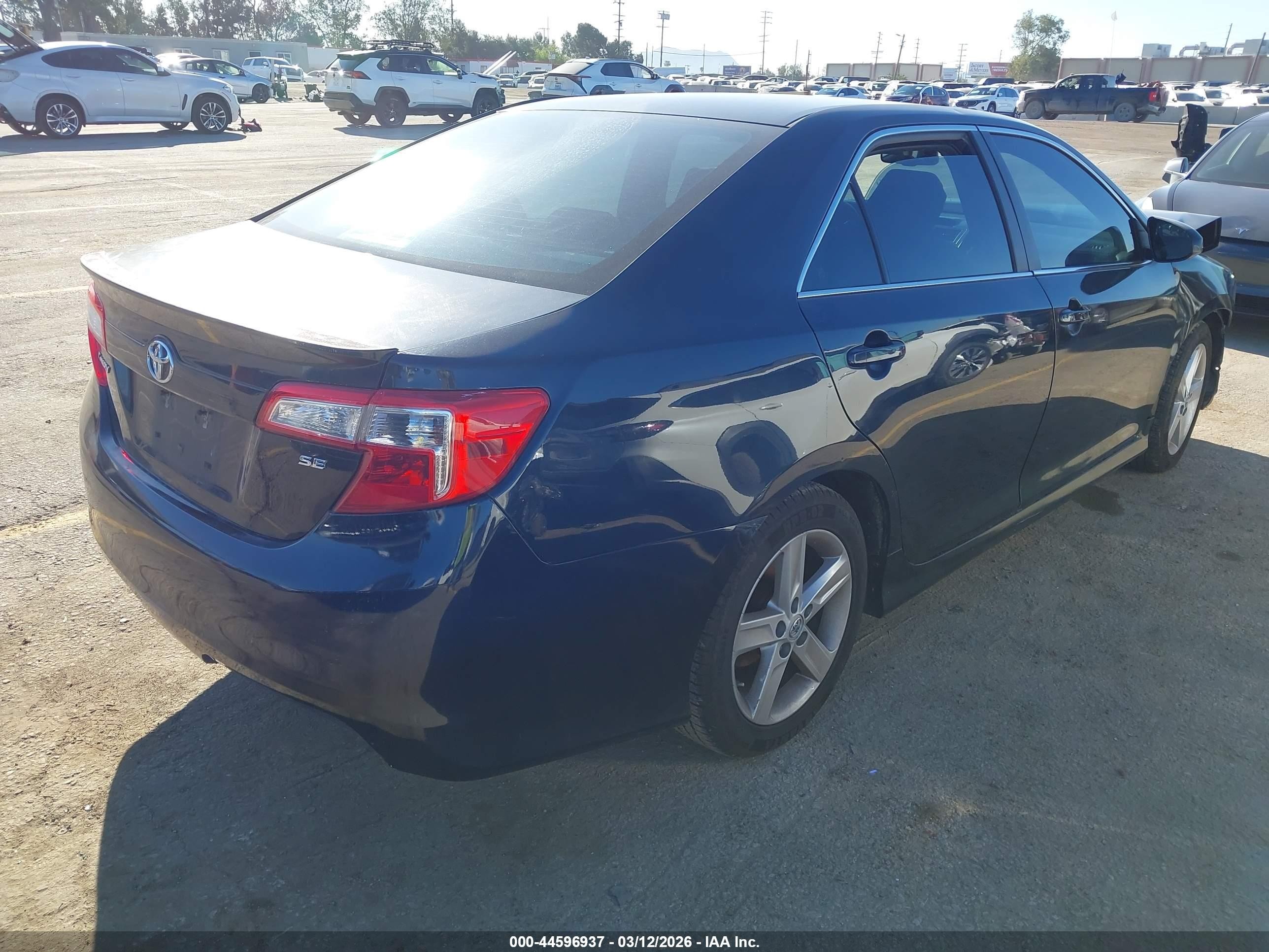 2014 Toyota Camry Se Черный vin: 4T1BF1FK0EU855850