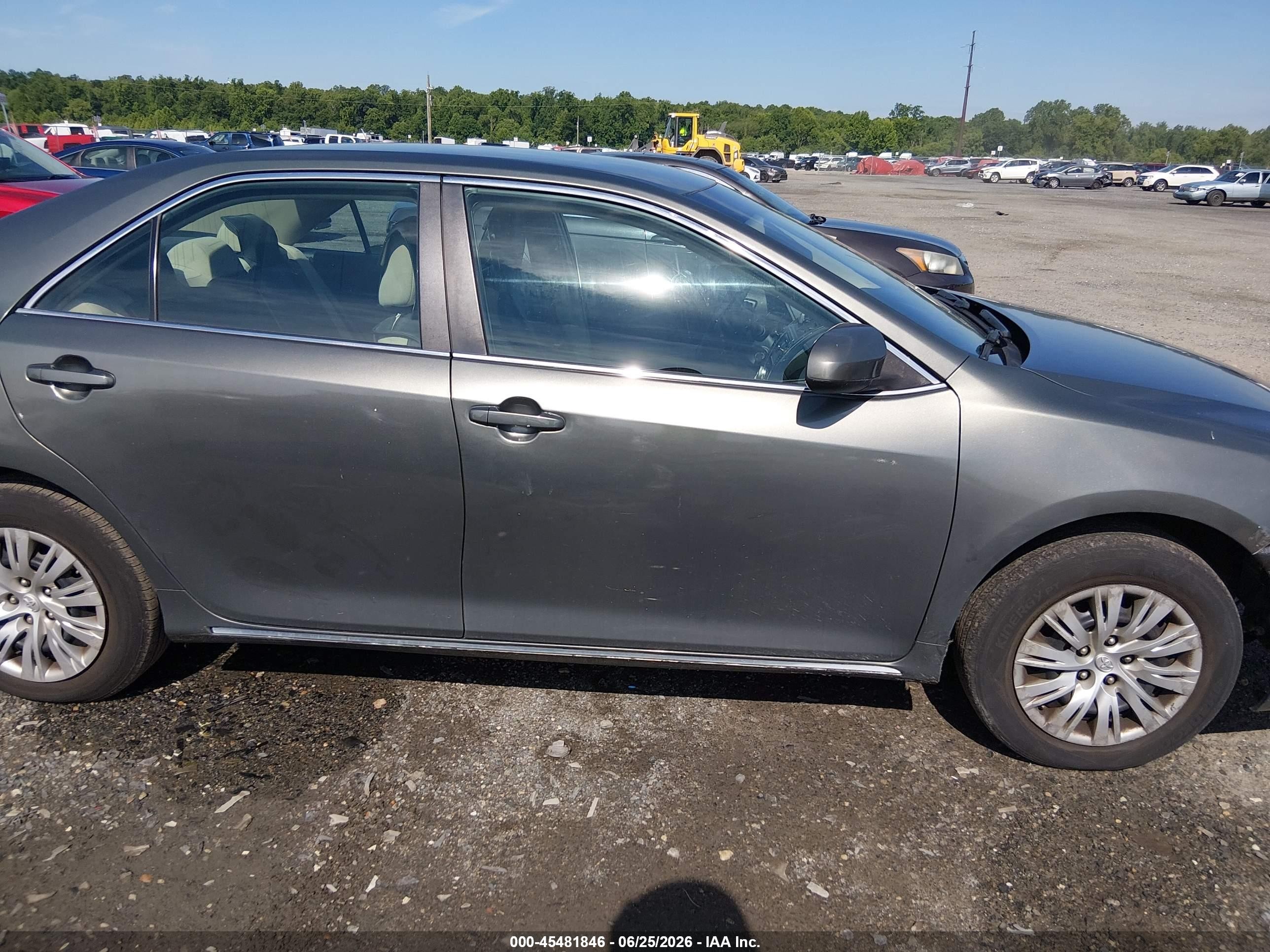 2014 Toyota Camry Le Зеленый vin: 4T1BF1FK0EU859140