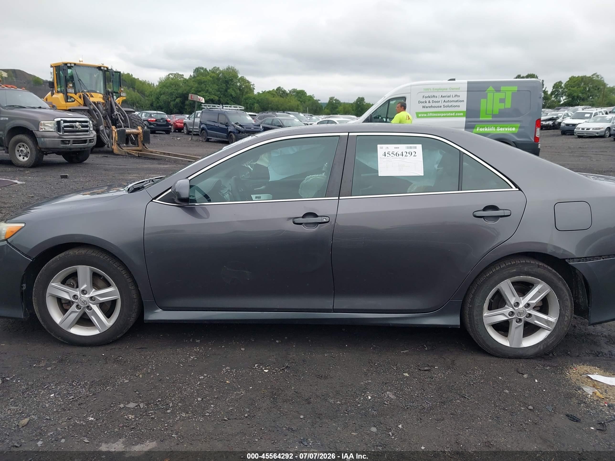 2014 Toyota Camry Se Серый vin: 4T1BF1FK0EU866721