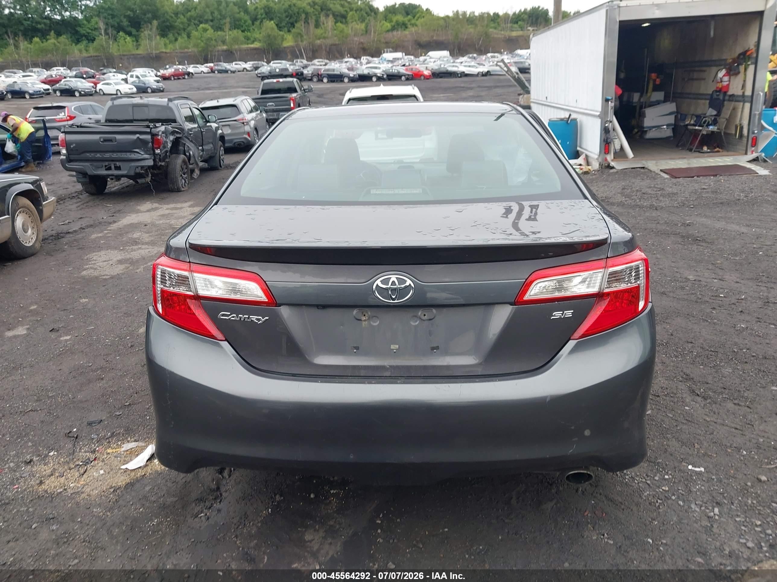 2014 Toyota Camry Se Серый vin: 4T1BF1FK0EU866721