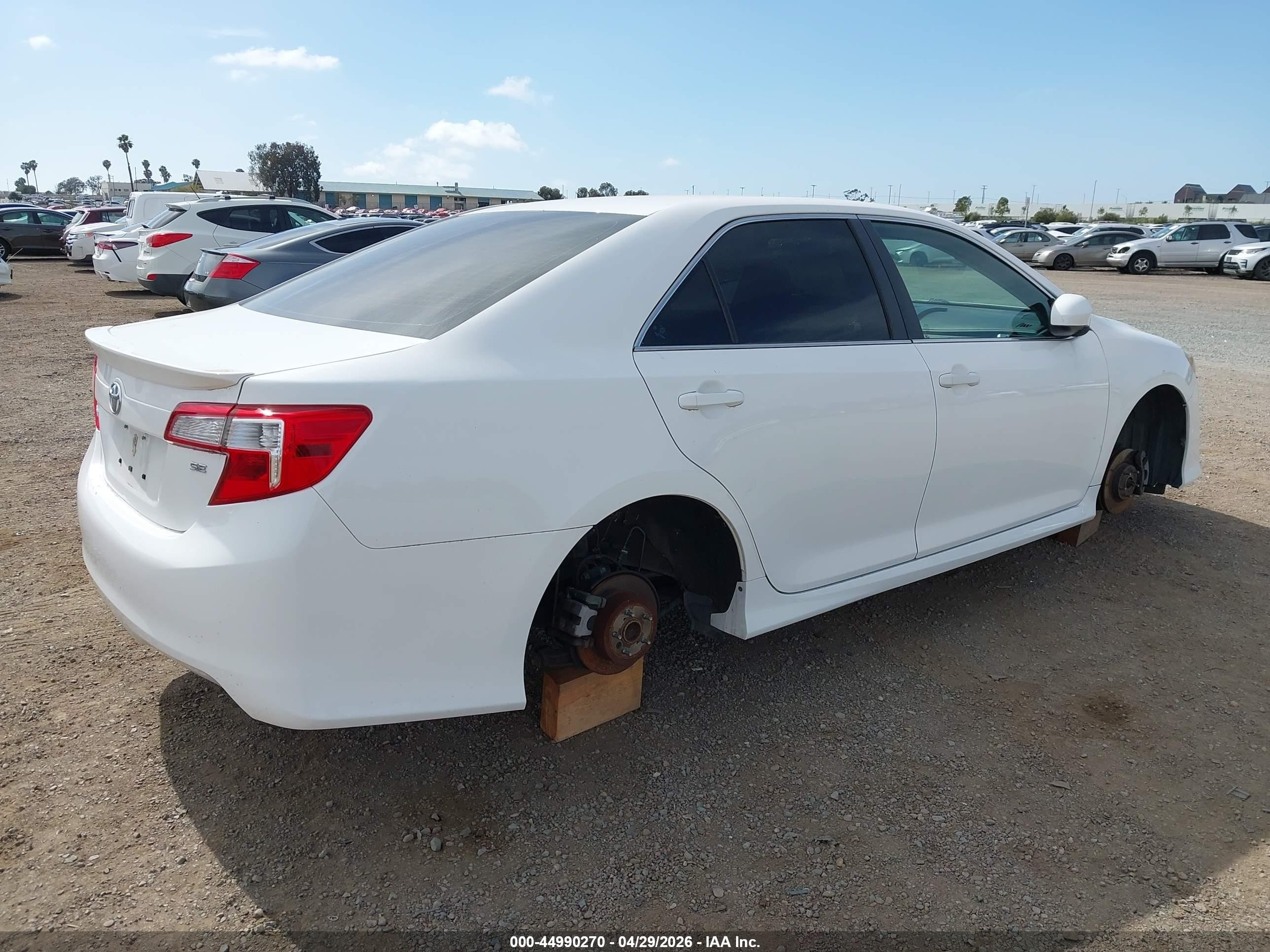 2014 Toyota Camry Se White vin: 4T1BF1FK0EU869005