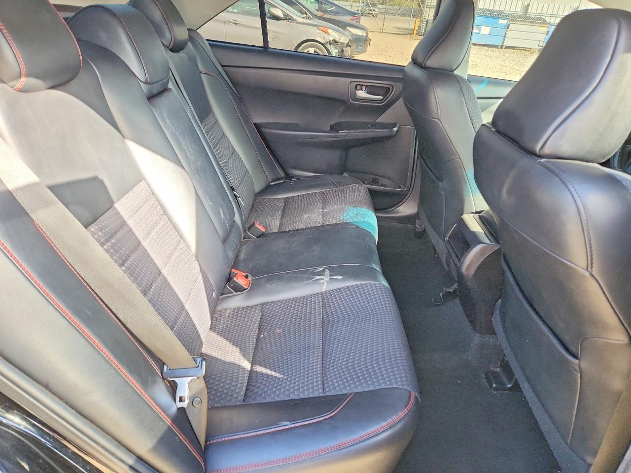 2015 Toyota Camry Se Черный vin: 4T1BF1FK0FU004214