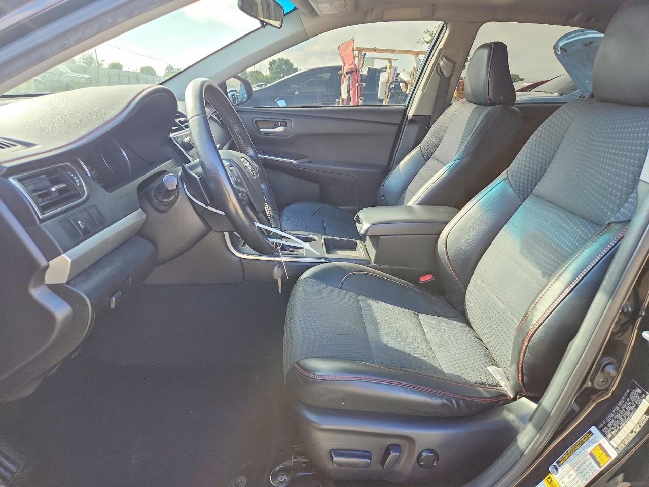2015 Toyota Camry Se Черный vin: 4T1BF1FK0FU004214