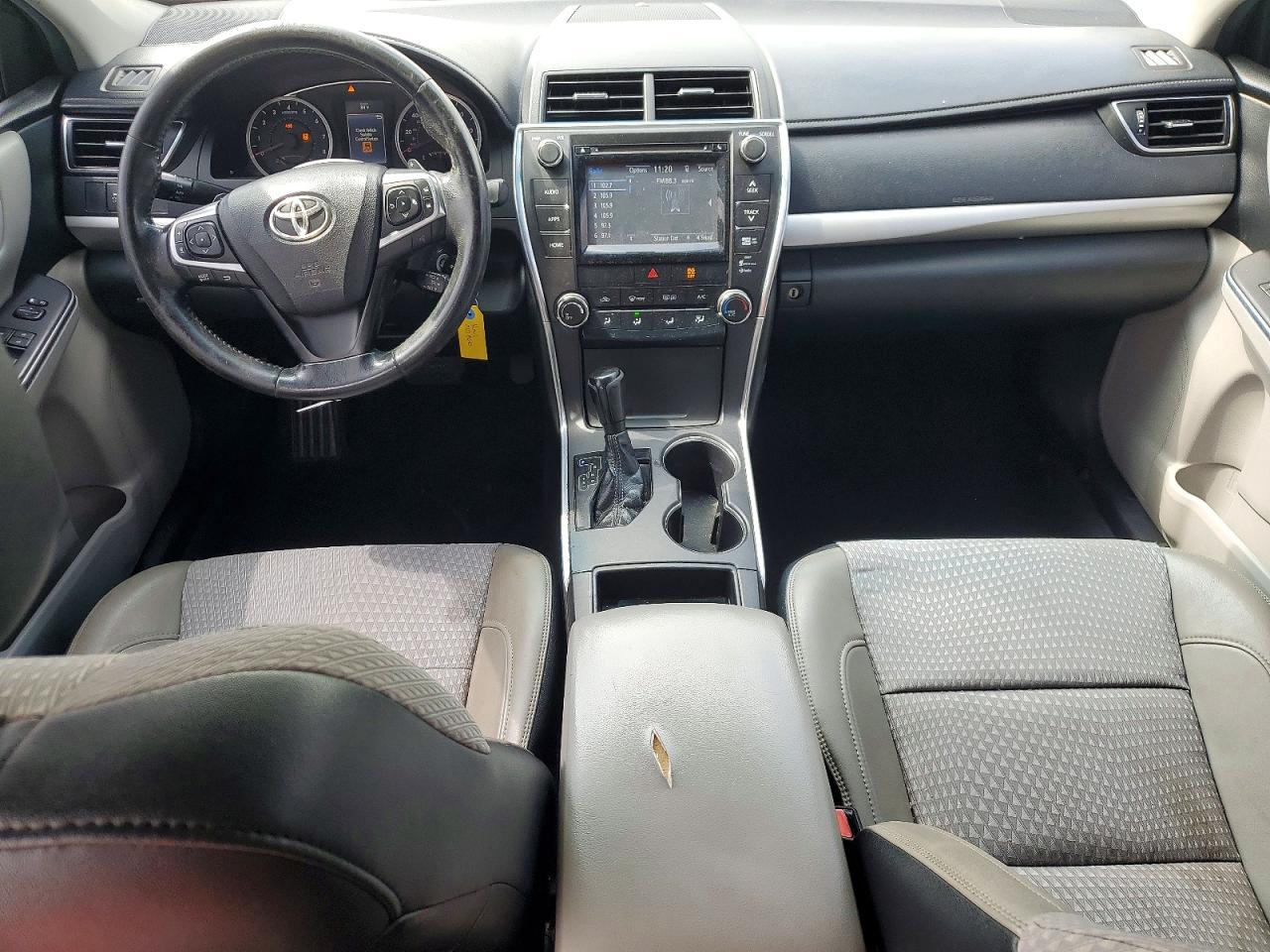 2015 Toyota Camry Se White vin: 4T1BF1FK0FU010806