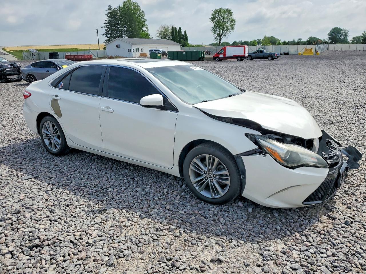 2015 Toyota Camry Se White vin: 4T1BF1FK0FU010806