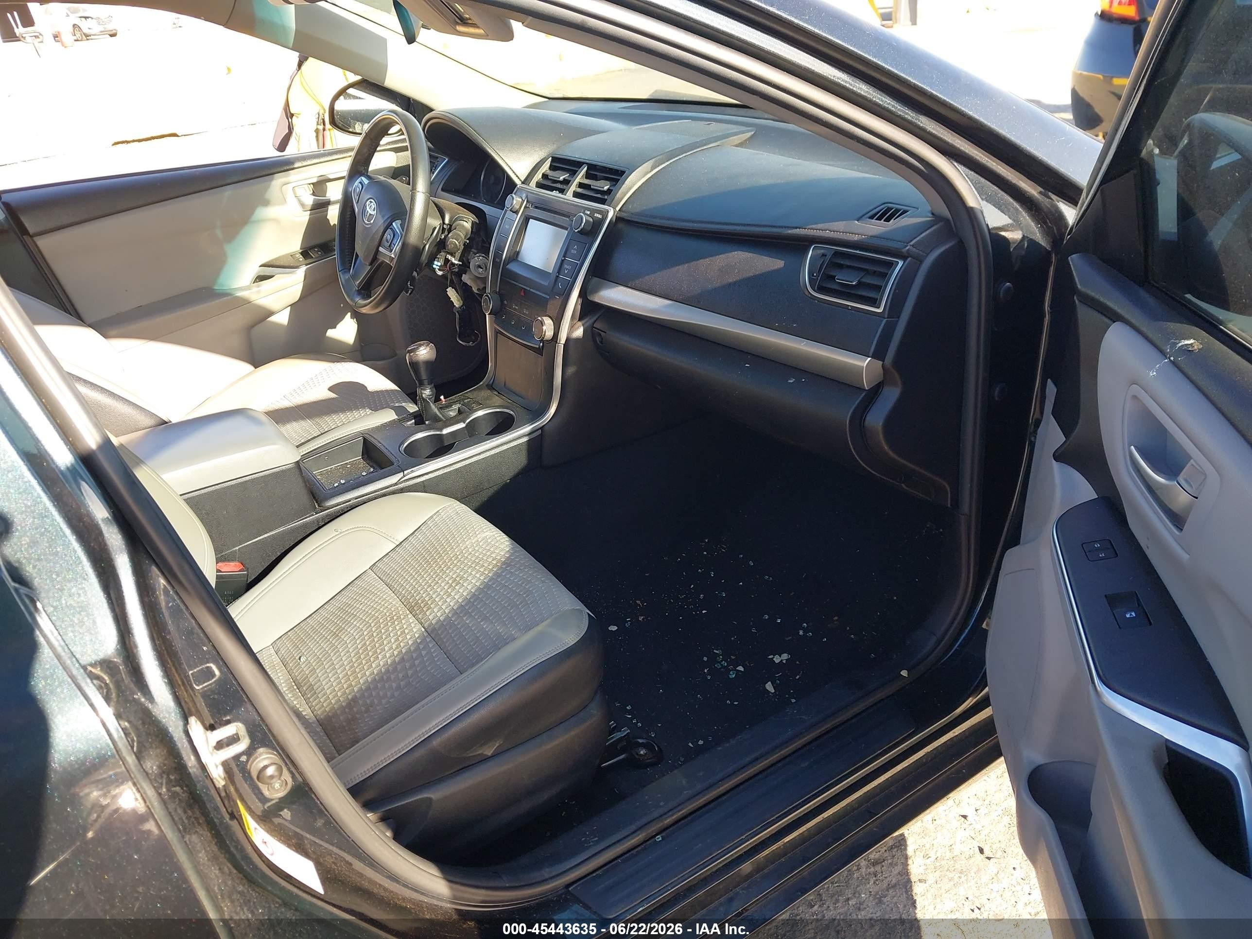 2015 Toyota Camry Se Dark Blue vin: 4T1BF1FK0FU012586