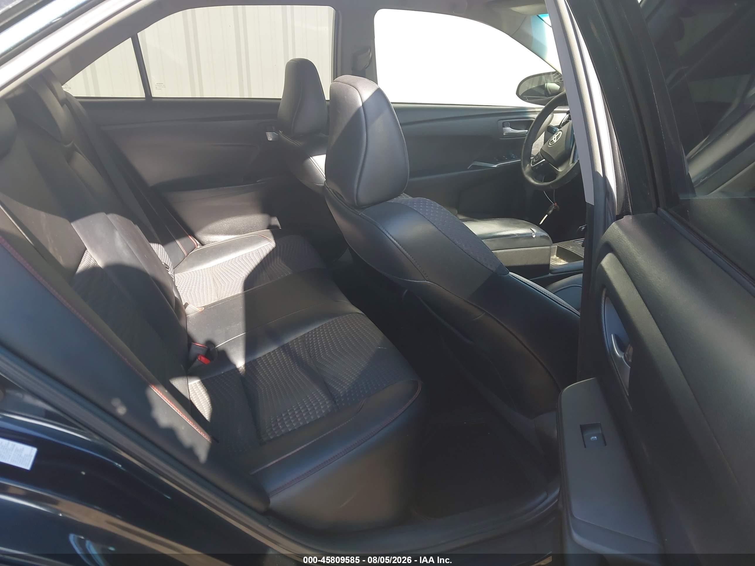 2015 Toyota Camry Se Dark Blue vin: 4T1BF1FK0FU033874