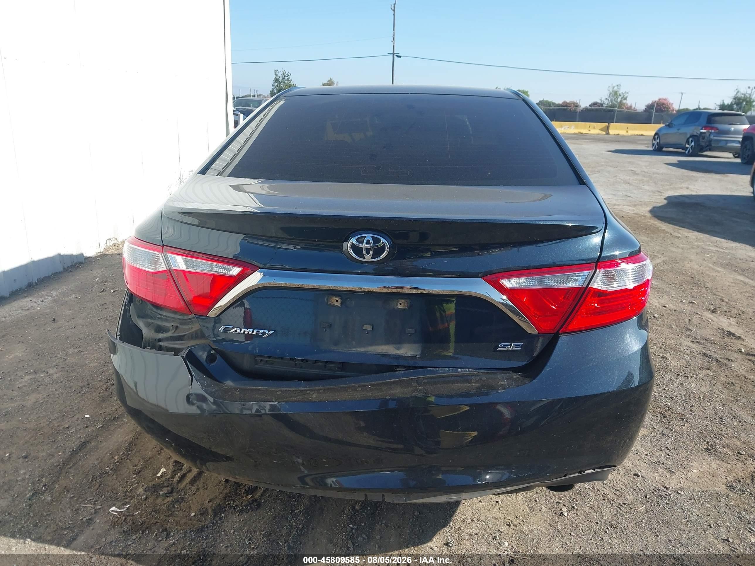 2015 Toyota Camry Se Dark Blue vin: 4T1BF1FK0FU033874