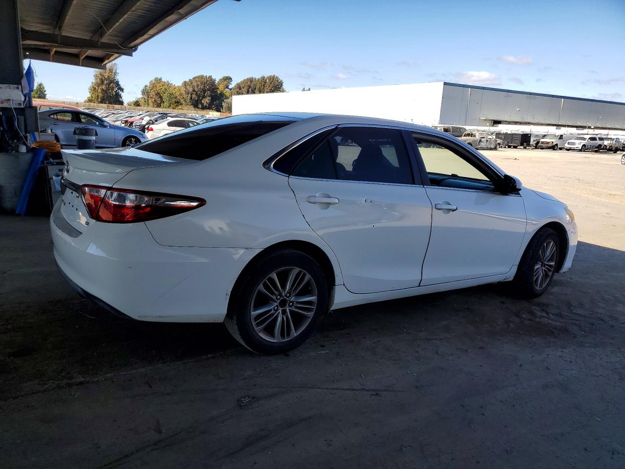 2015 Toyota Camry Se White vin: 4T1BF1FK0FU042784