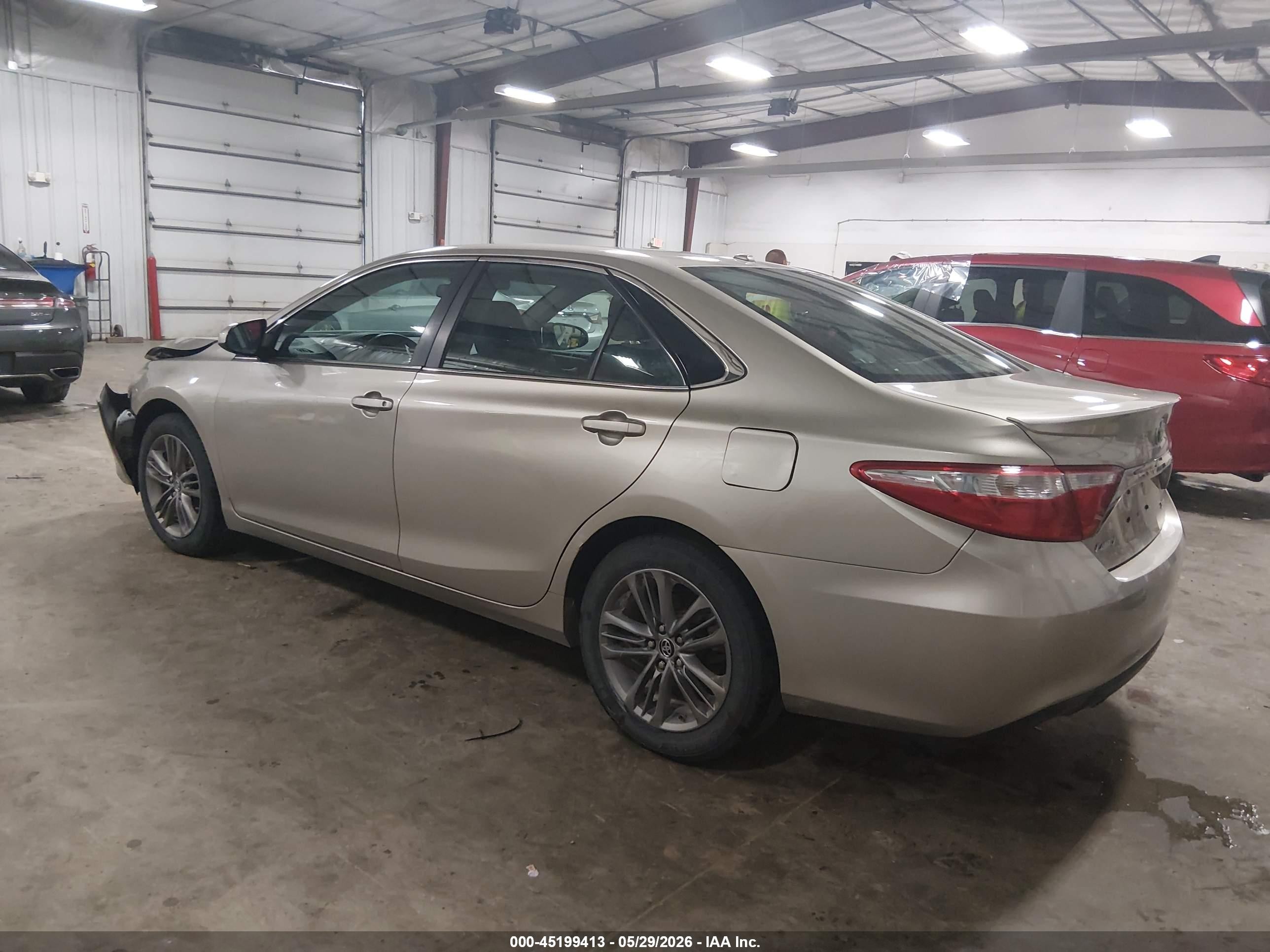 2015 Toyota Camry Se Gold vin: 4T1BF1FK0FU045801