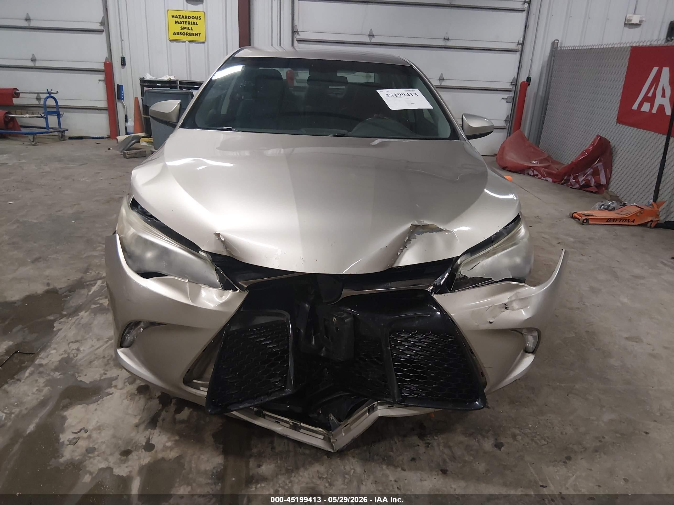 2015 Toyota Camry Se Gold vin: 4T1BF1FK0FU045801