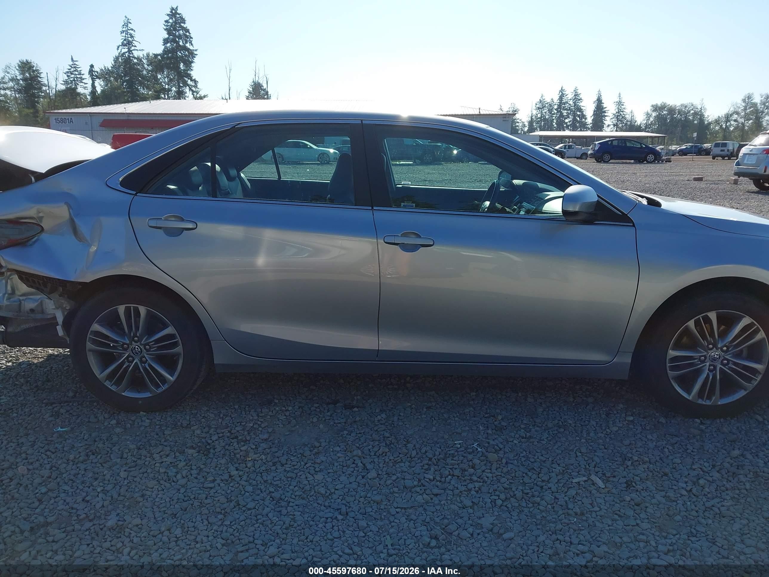 2015 Toyota Camry Se Silver vin: 4T1BF1FK0FU060413