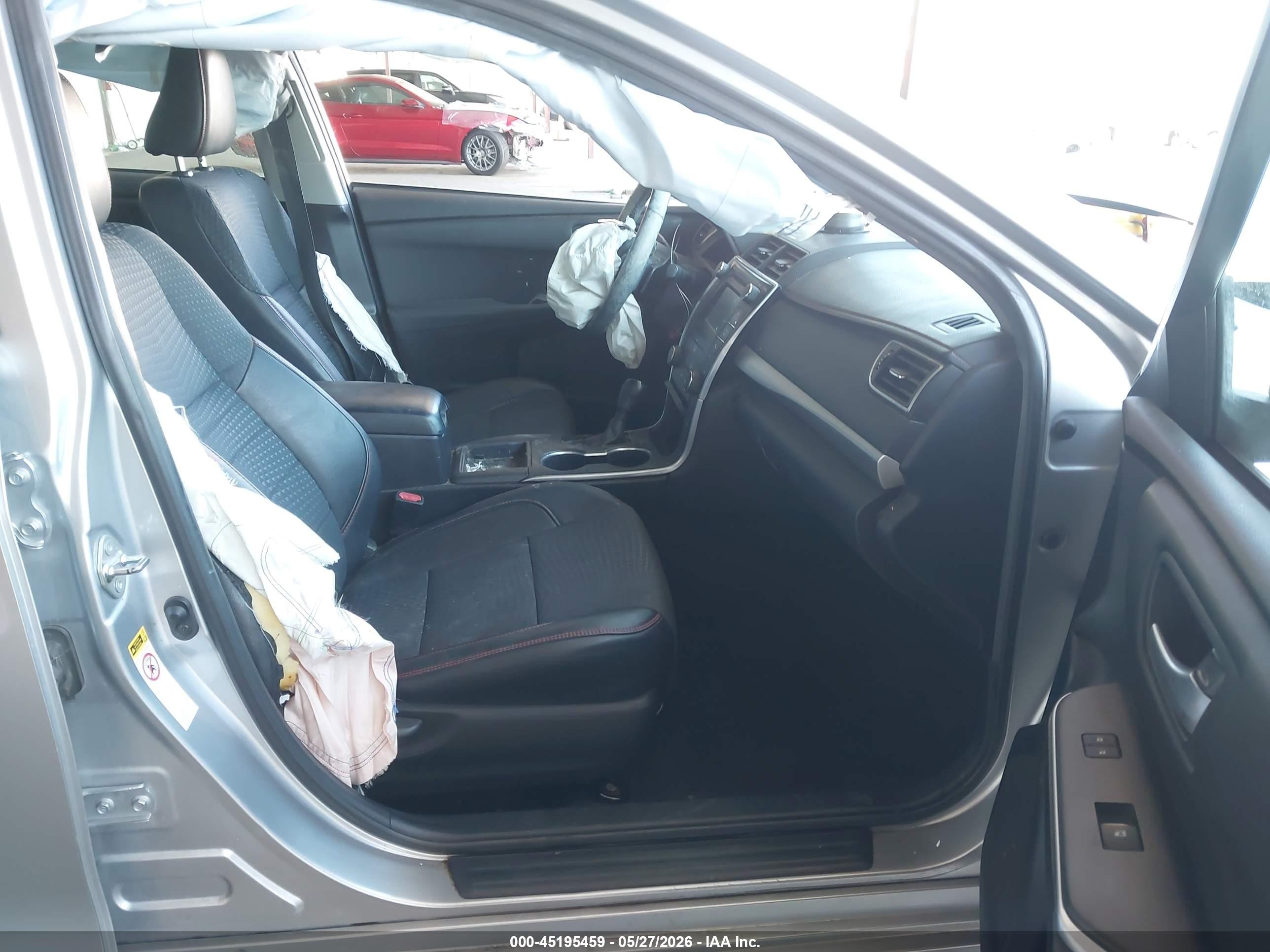 2015 Toyota Camry Se Silver vin: 4T1BF1FK0FU061318