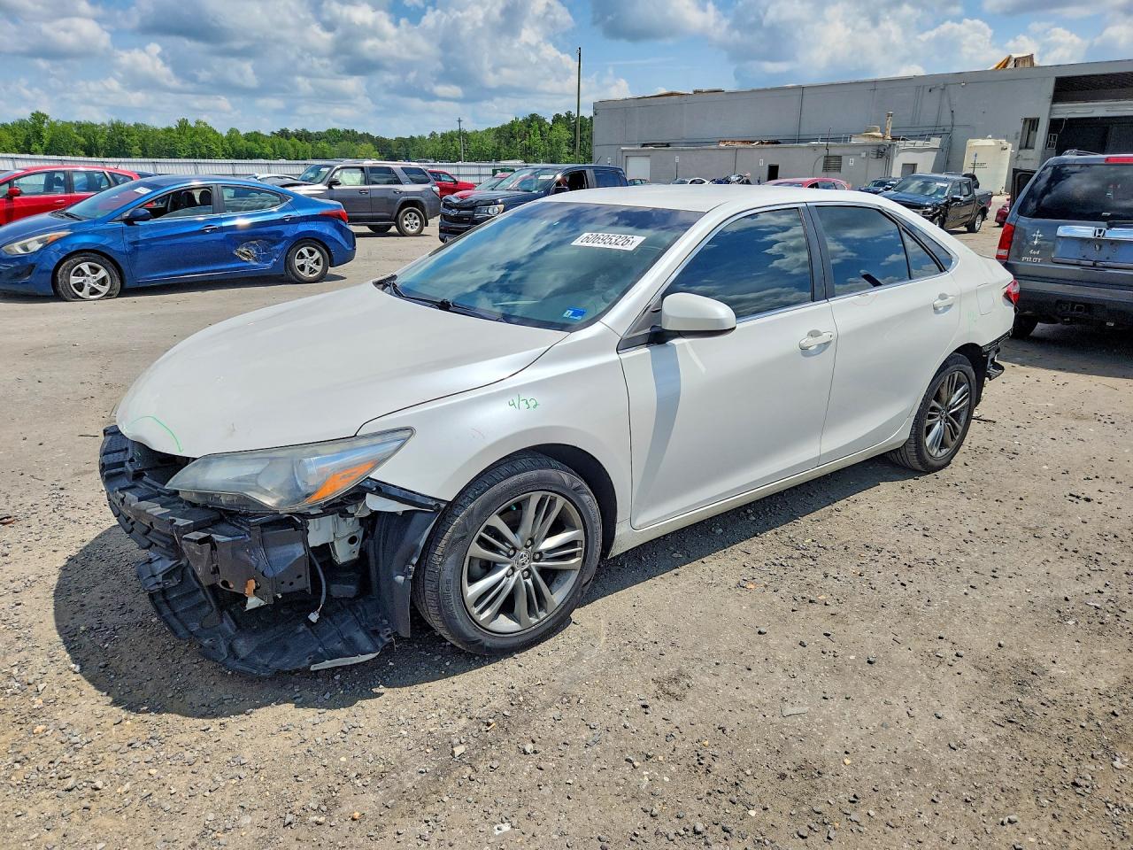 2015 Toyota Camry Se White vin: 4T1BF1FK0FU063800