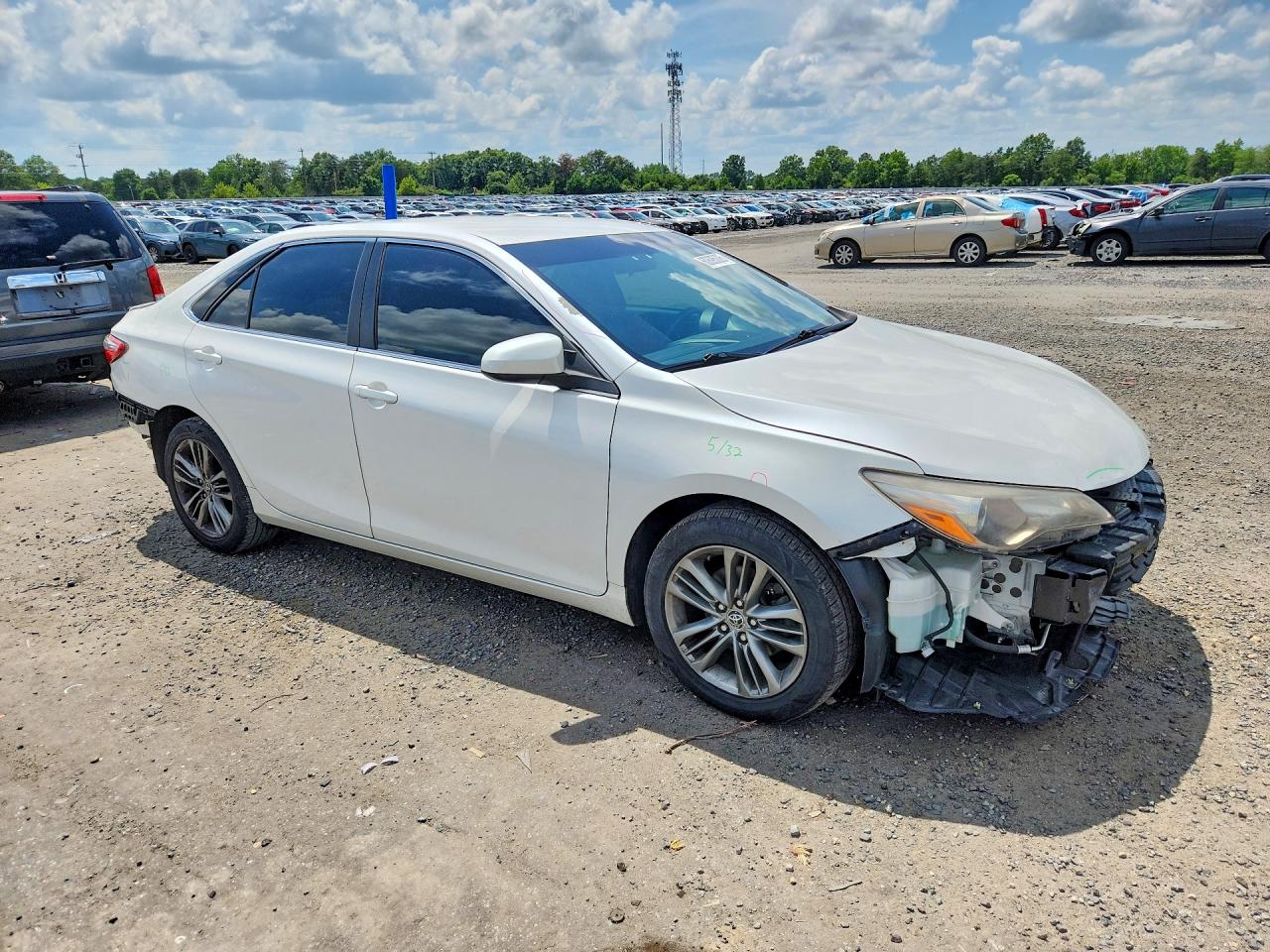 2015 Toyota Camry Se White vin: 4T1BF1FK0FU063800