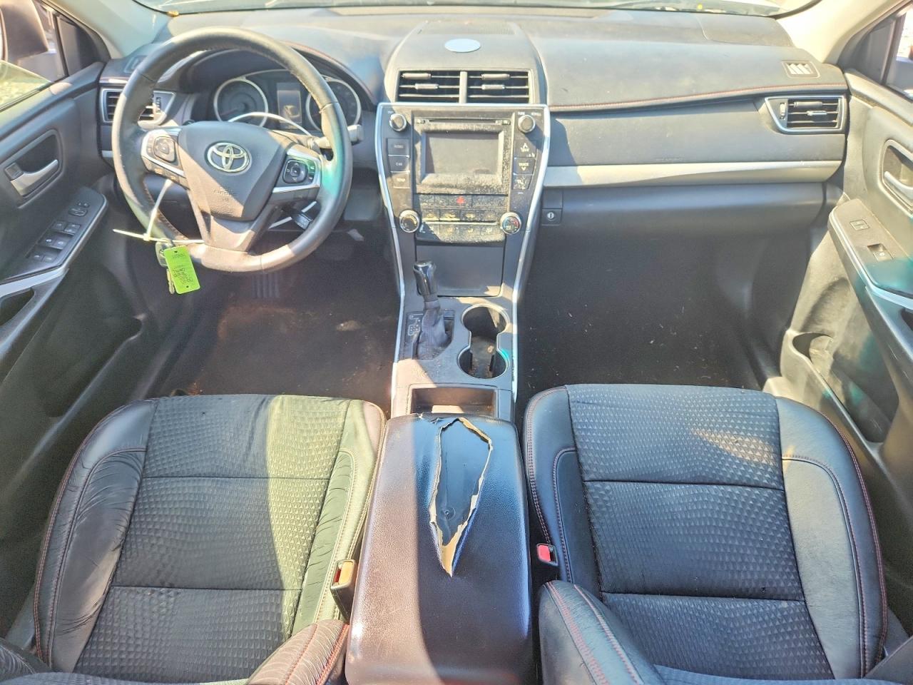 2015 Toyota Camry Se White vin: 4T1BF1FK0FU064560