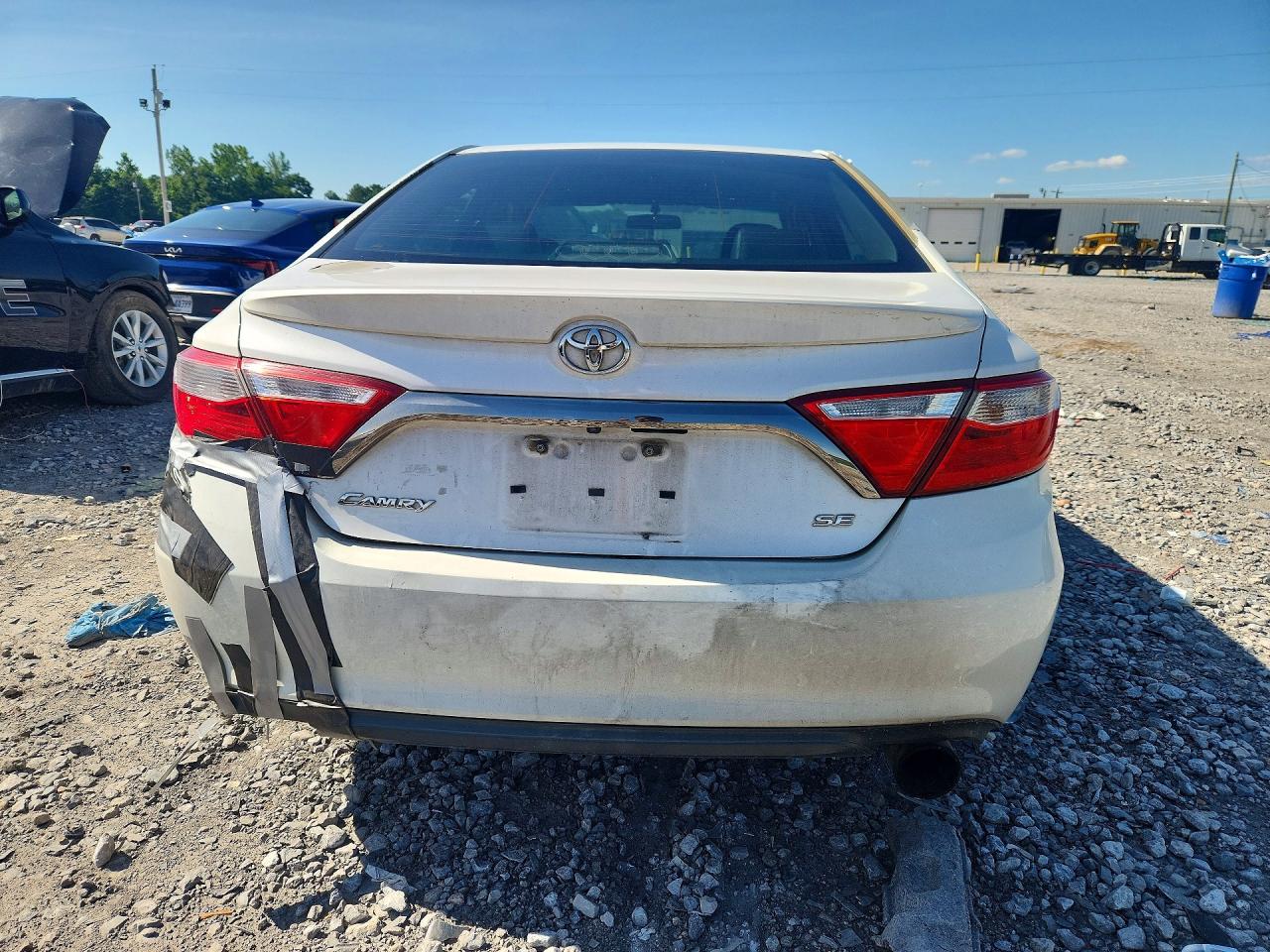 2015 Toyota Camry Se White vin: 4T1BF1FK0FU064560