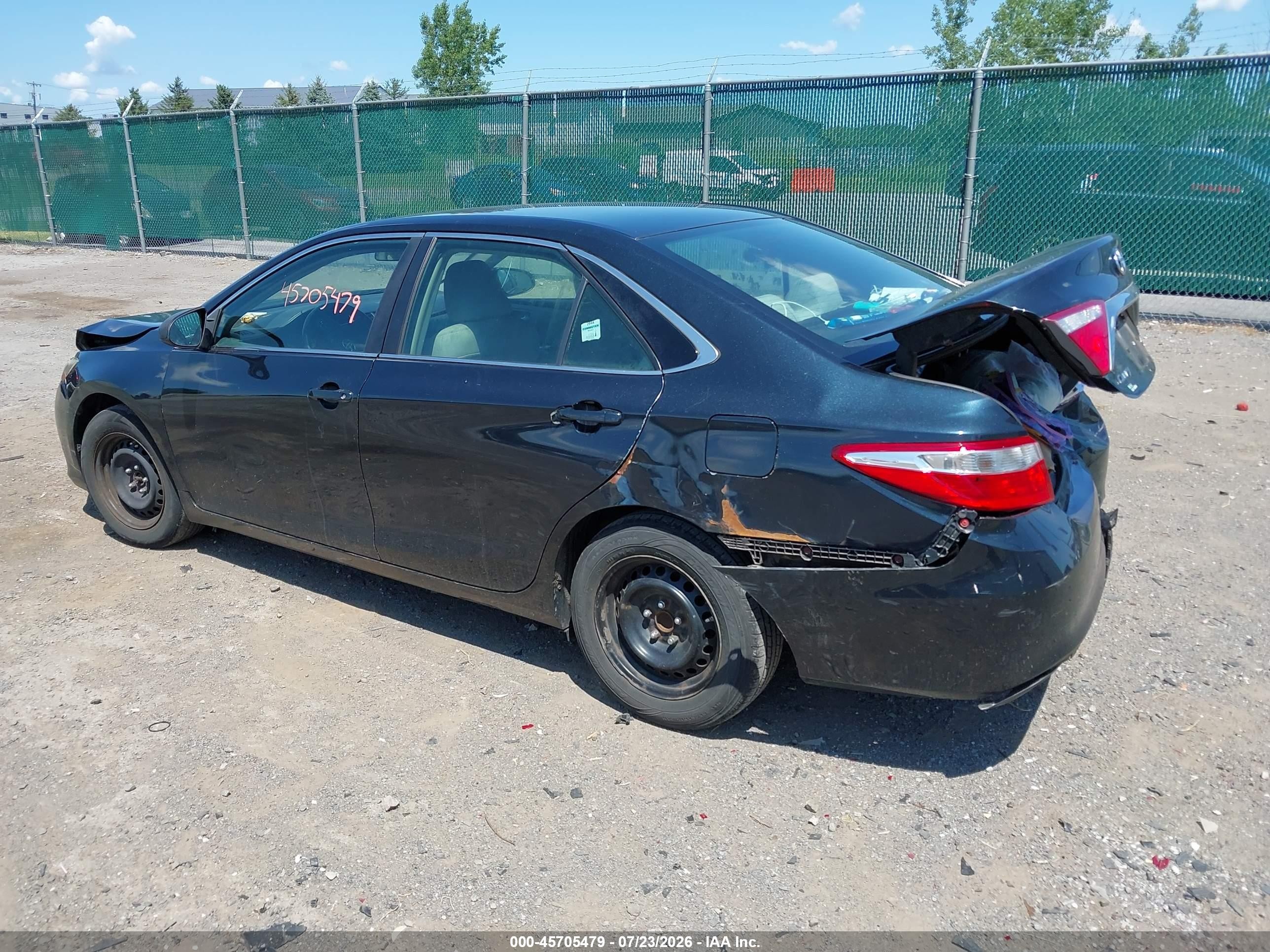 2015 Toyota Camry Le Black vin: 4T1BF1FK0FU072609