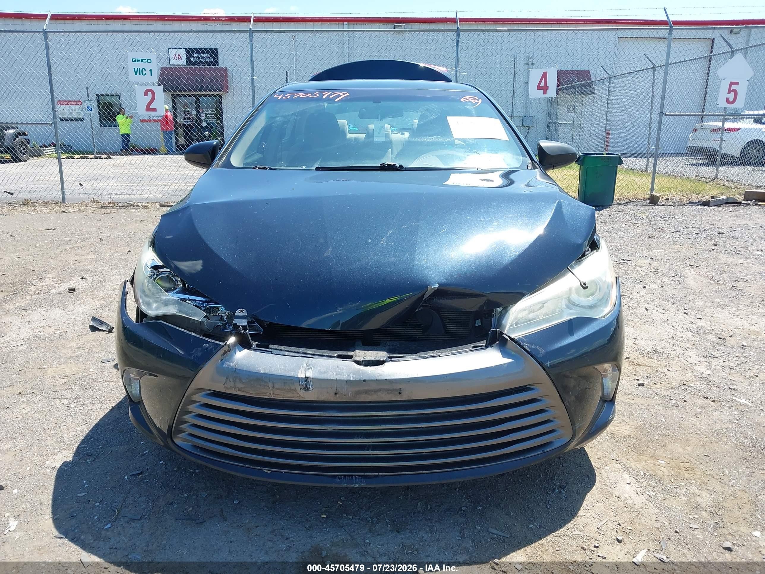 2015 Toyota Camry Le Black vin: 4T1BF1FK0FU072609