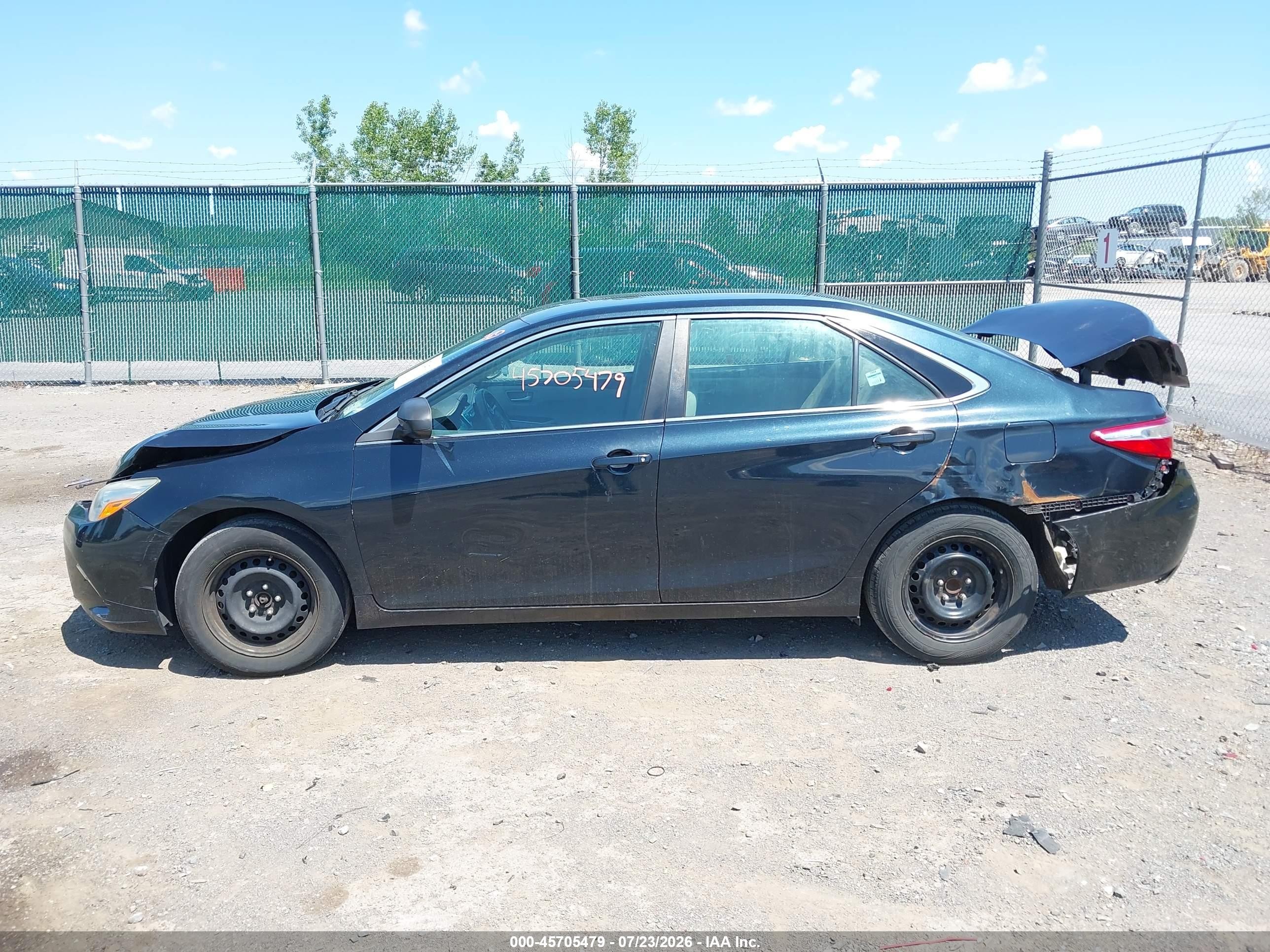 2015 Toyota Camry Le Black vin: 4T1BF1FK0FU072609