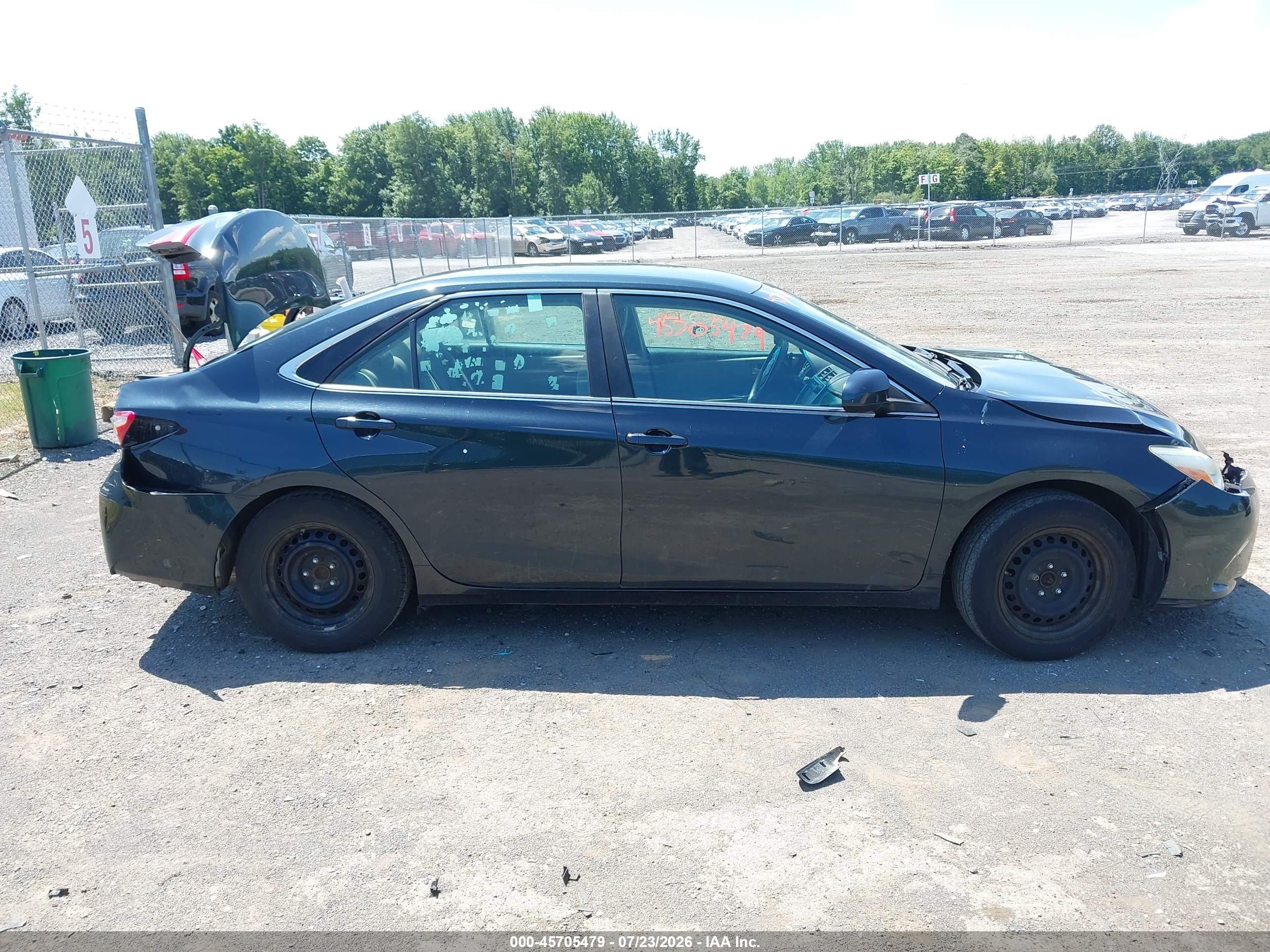 2015 Toyota Camry Le Black vin: 4T1BF1FK0FU072609