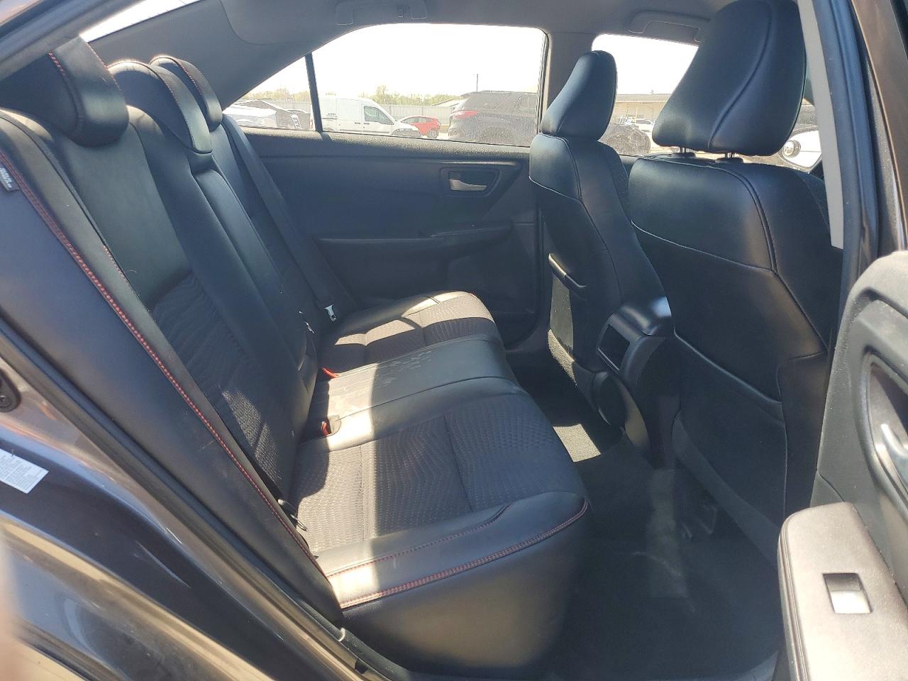 2015 Toyota Camry Se Silver vin: 4T1BF1FK0FU073582