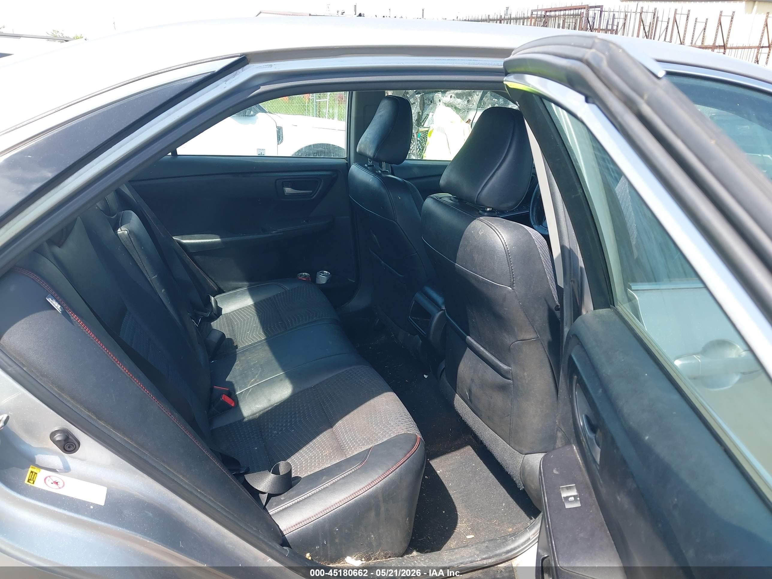 2015 Toyota Camry Se Серебряный vin: 4T1BF1FK0FU073940