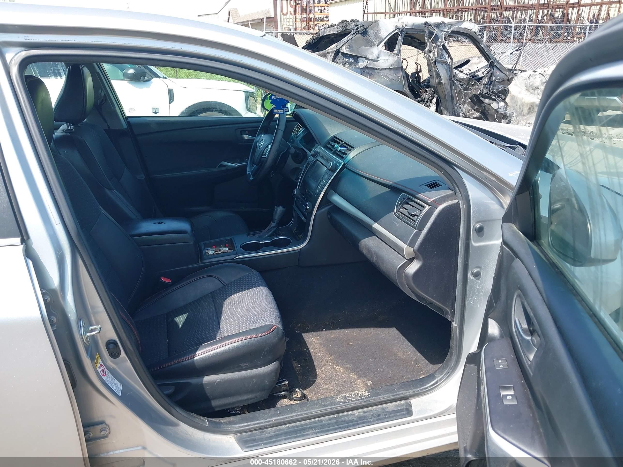 2015 Toyota Camry Se Серебряный vin: 4T1BF1FK0FU073940