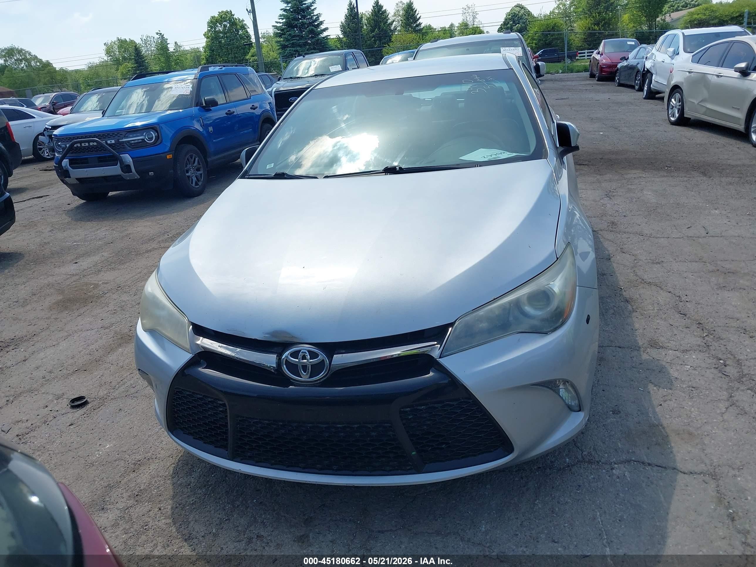 2015 Toyota Camry Se Серебряный vin: 4T1BF1FK0FU073940