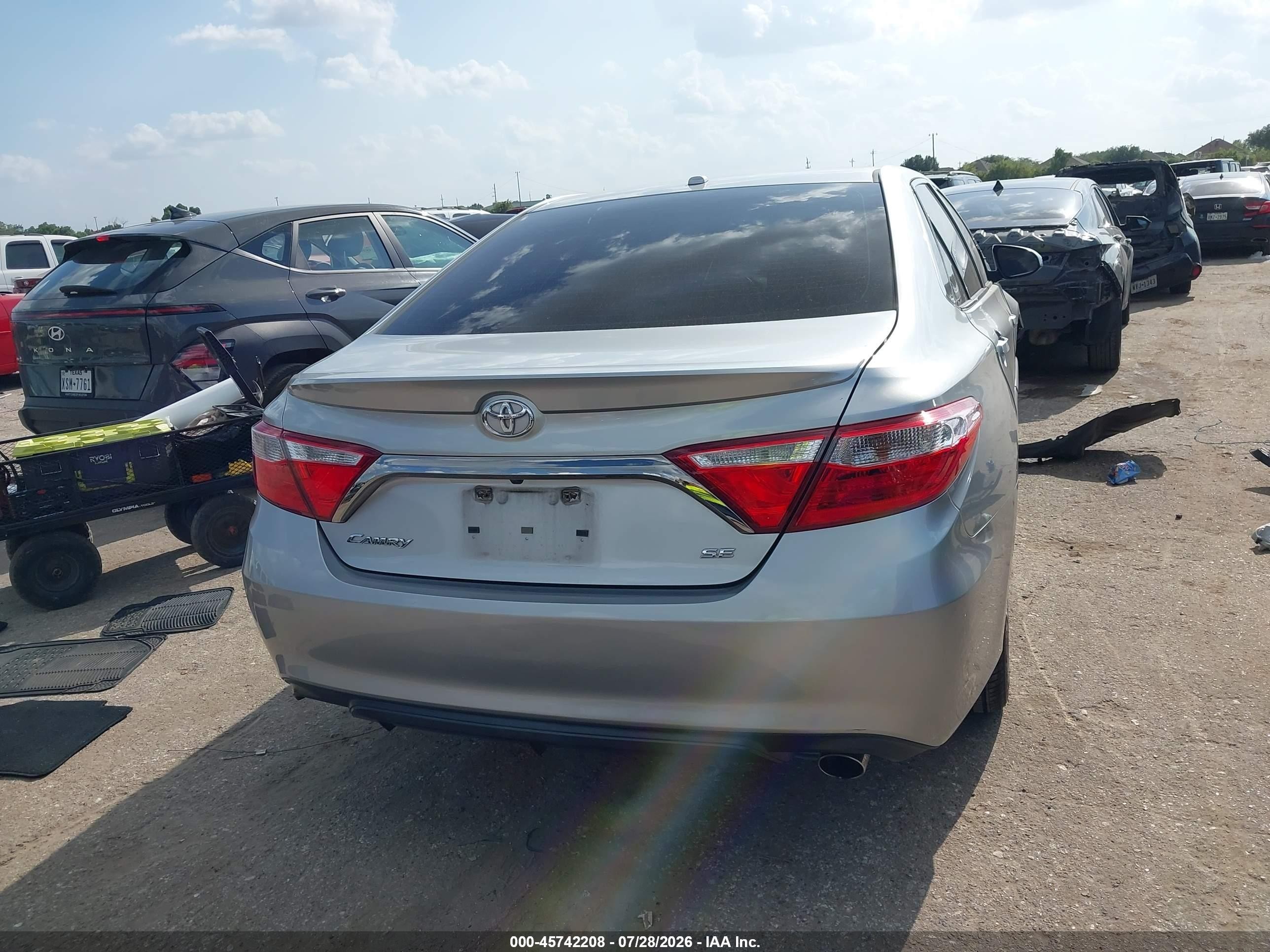 2015 Toyota Camry Se Silver vin: 4T1BF1FK0FU079933