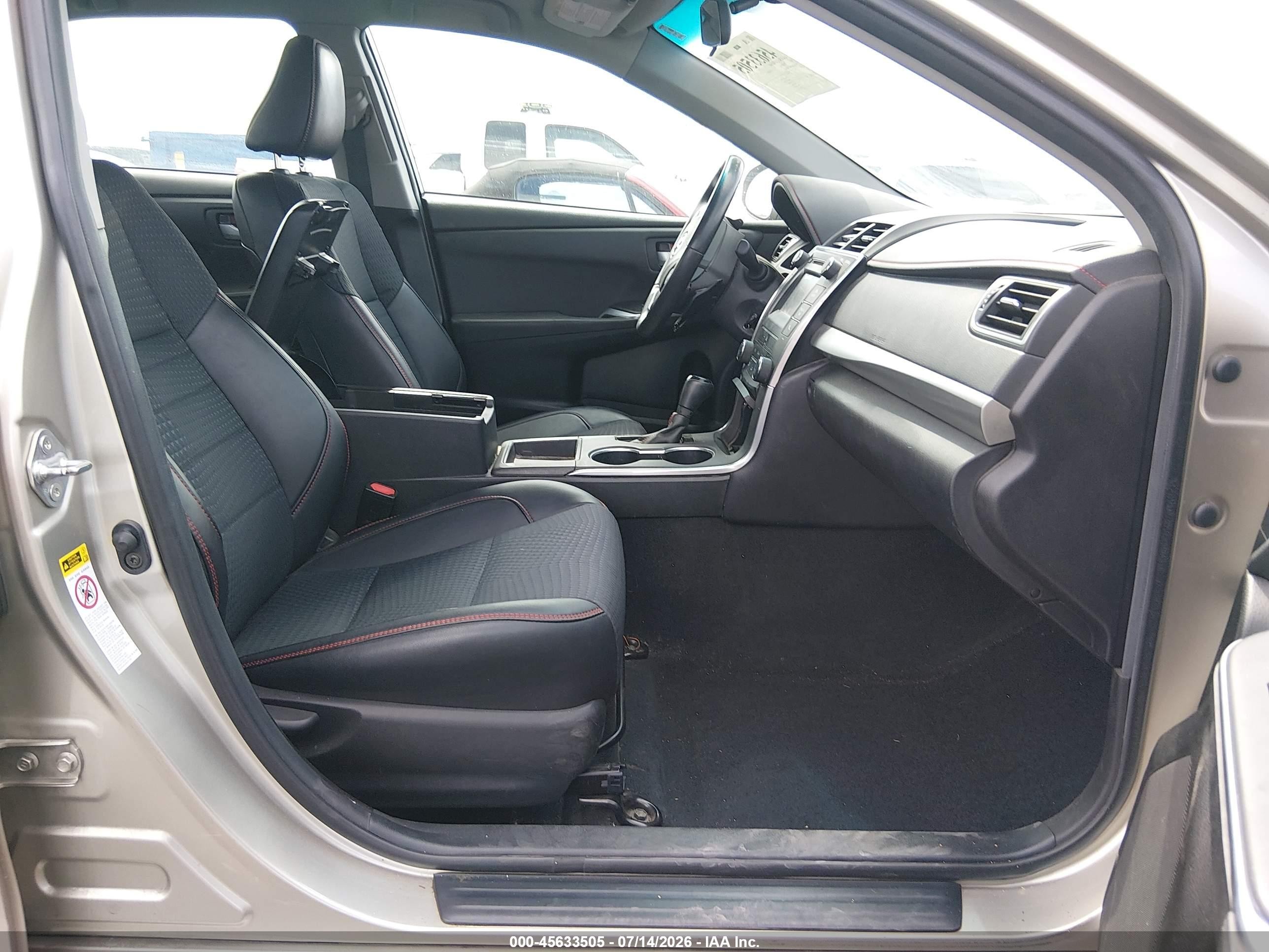 2015 Toyota Camry Se Tan vin: 4T1BF1FK0FU091905